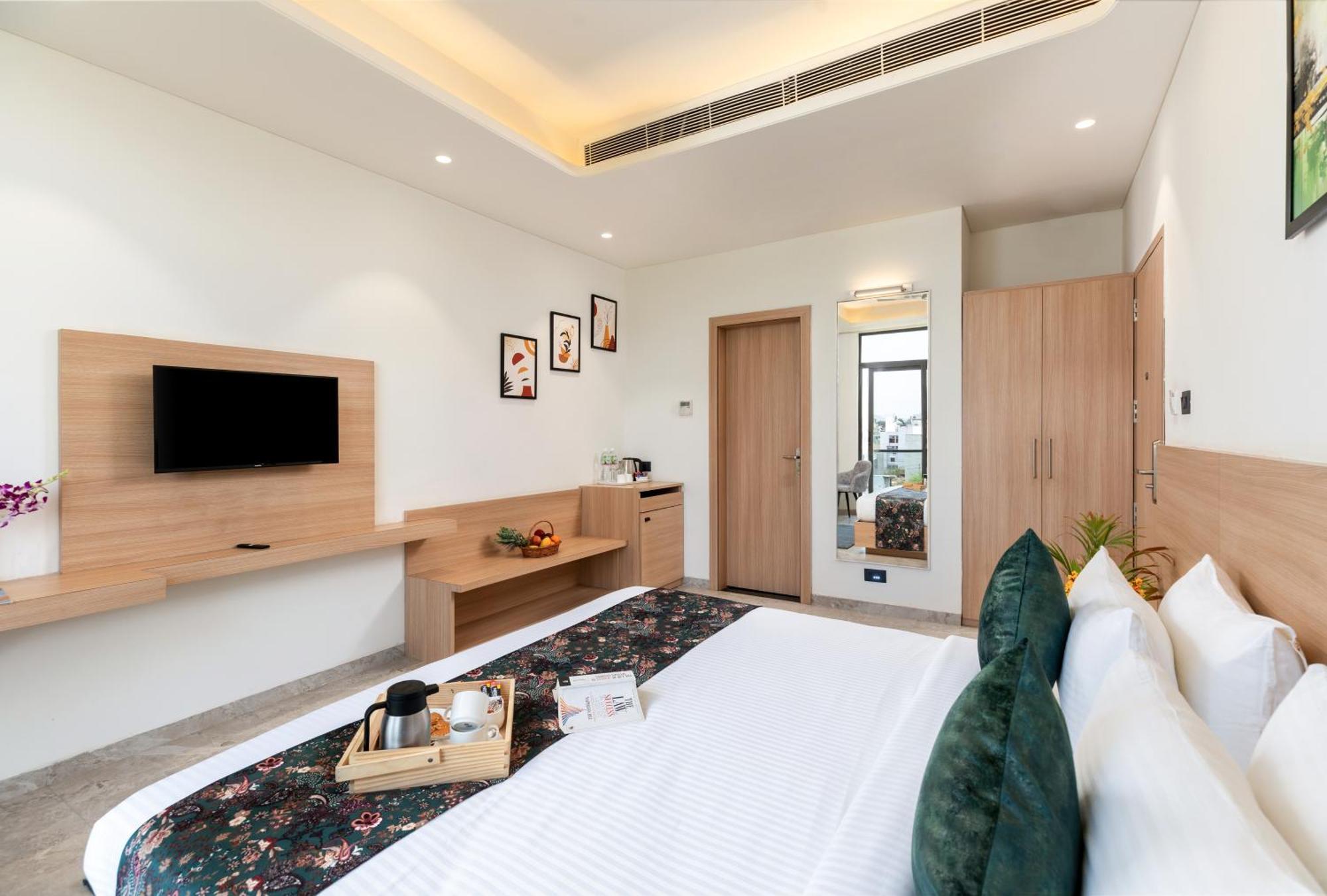 Hotel 7 Rays