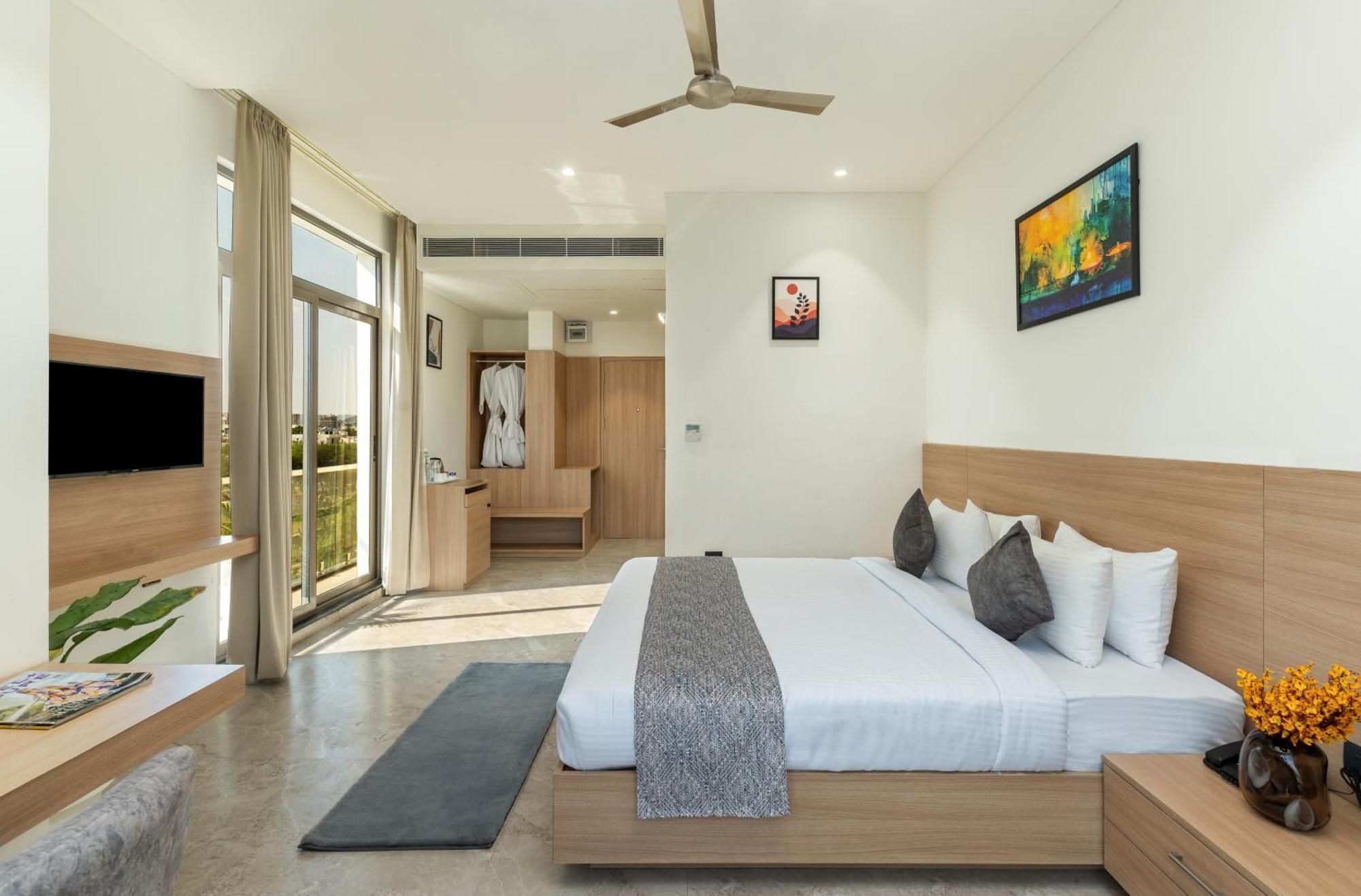Hotel 7 Rays Udaipur