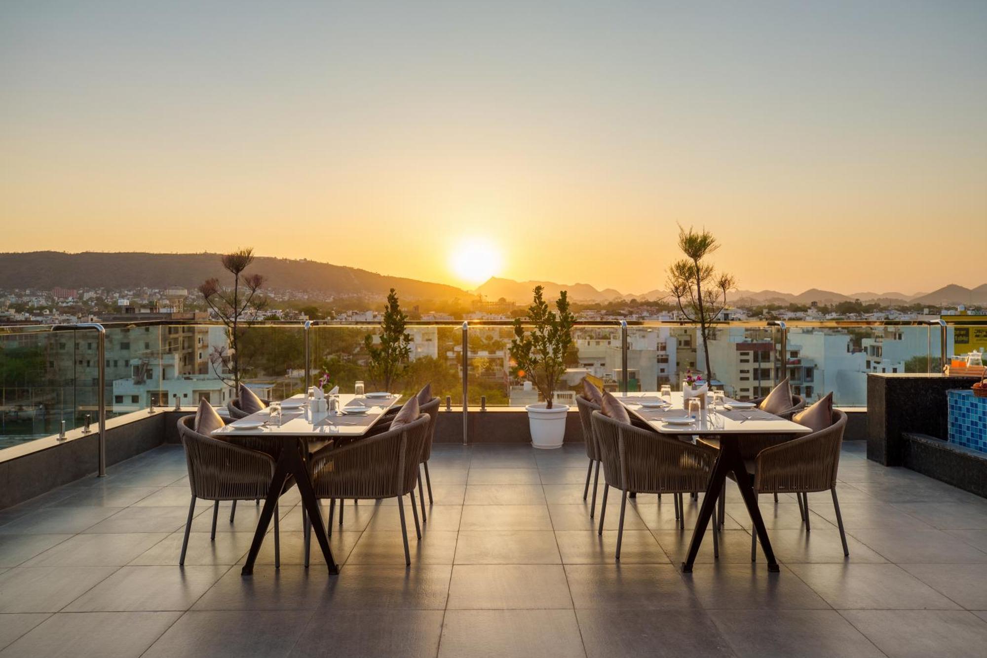 Hotel 7 Rays 3*