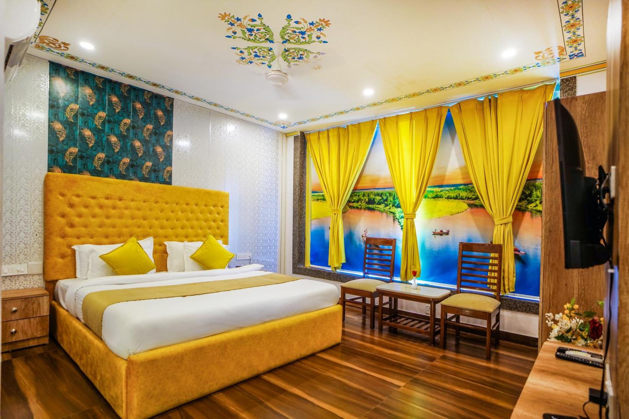 Pax Grand Blue 3 Min Walk From Railway Station 4*