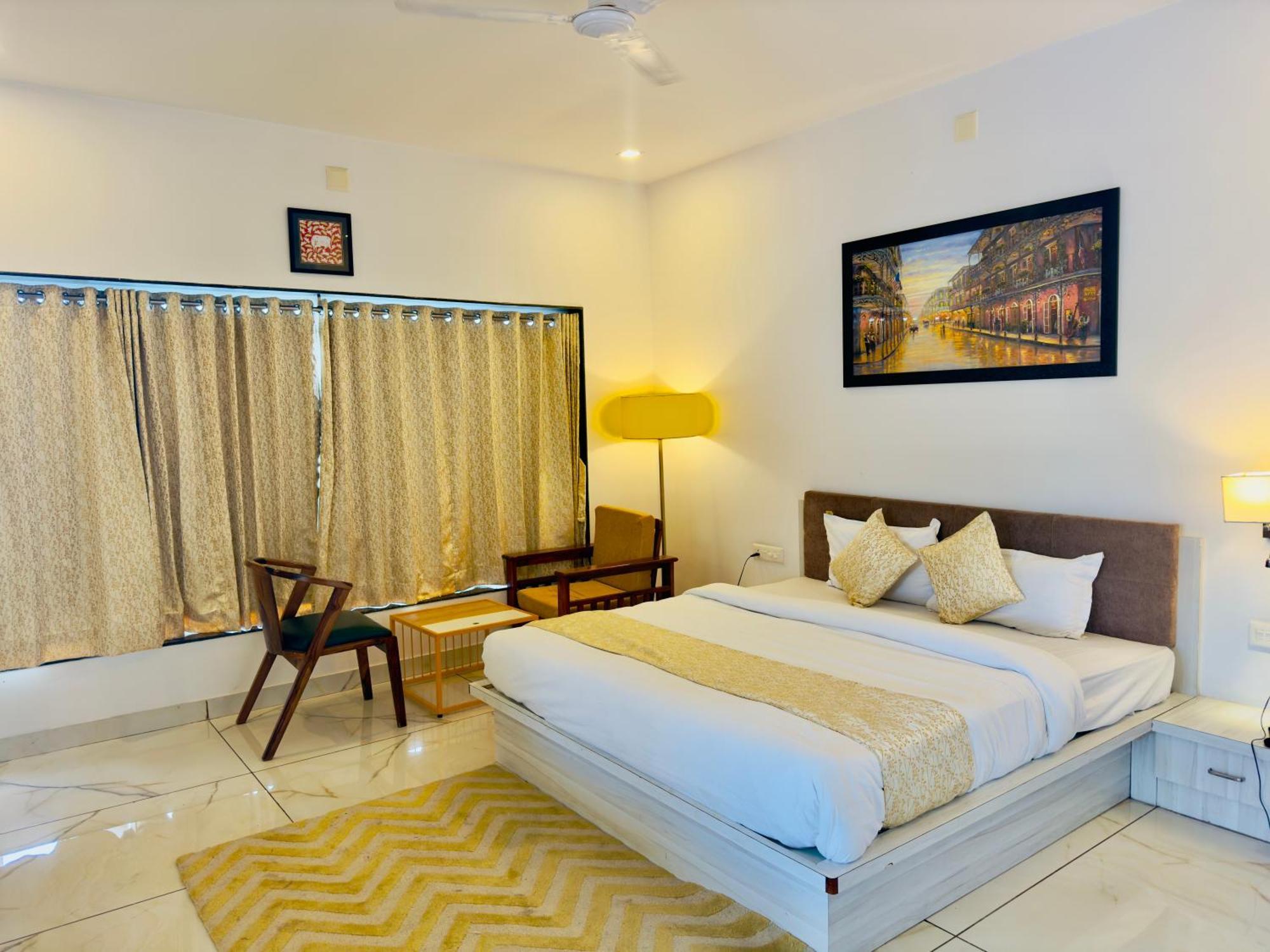 Hotel Jaydurg A Retreat - A Lakeside - Lakeview Rooftop Cafe - Swimming Pool