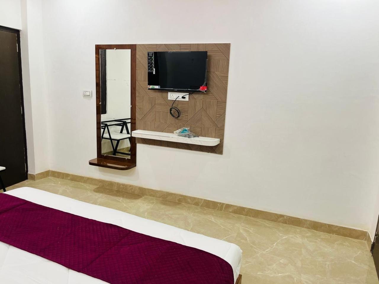 Hotel Suriya 3*