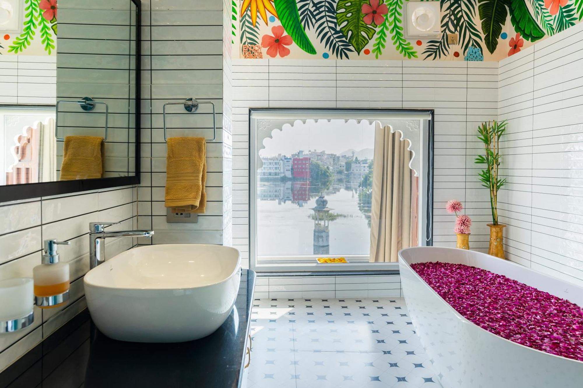 Hotel Natural View Udaipur