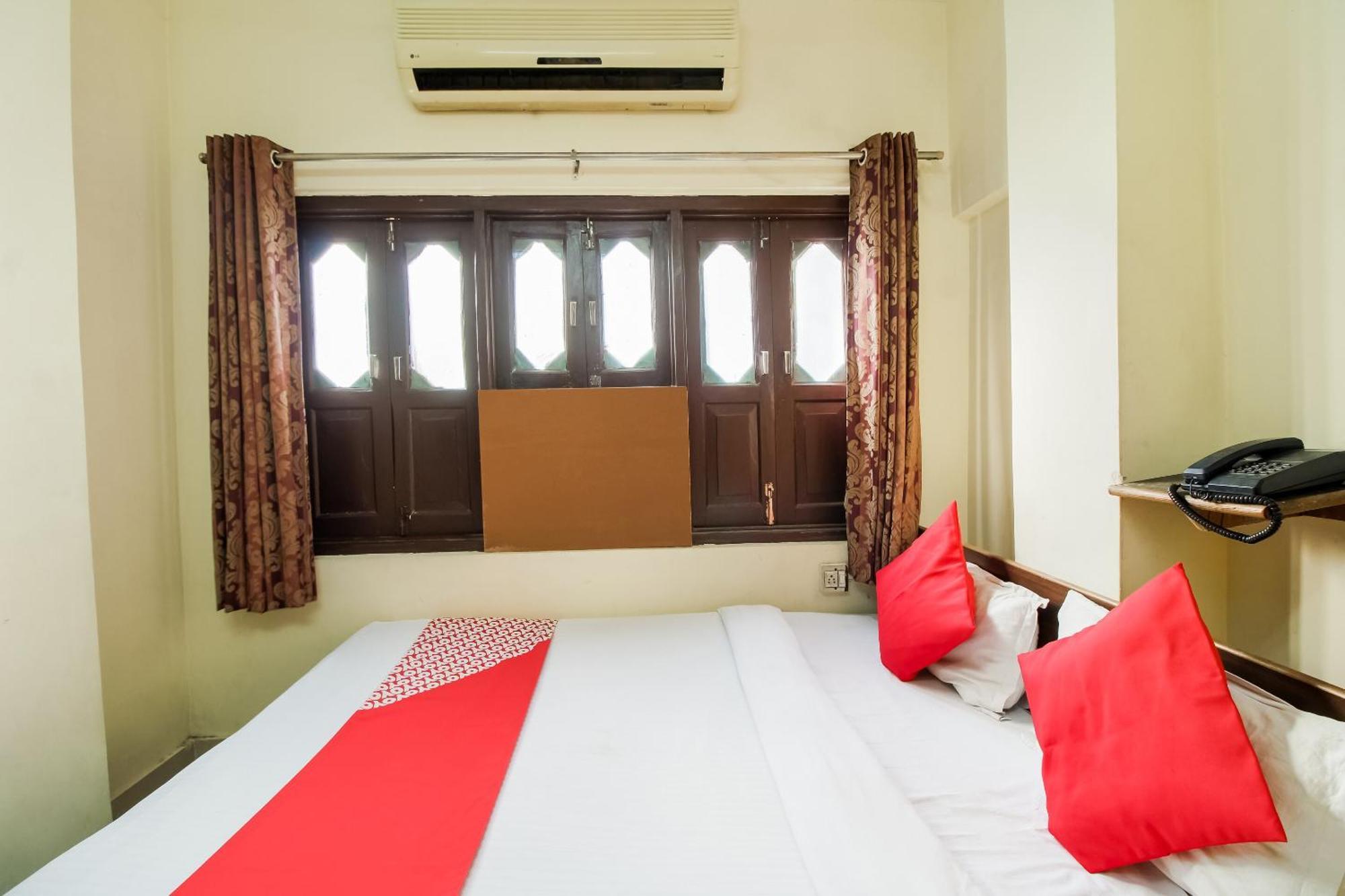 O Anupam Hotel 2*