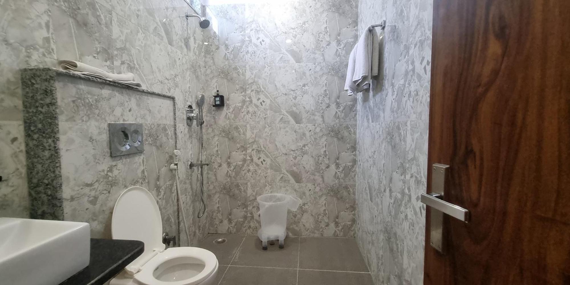 U Connect Near Rto Office, 3* Udaipur