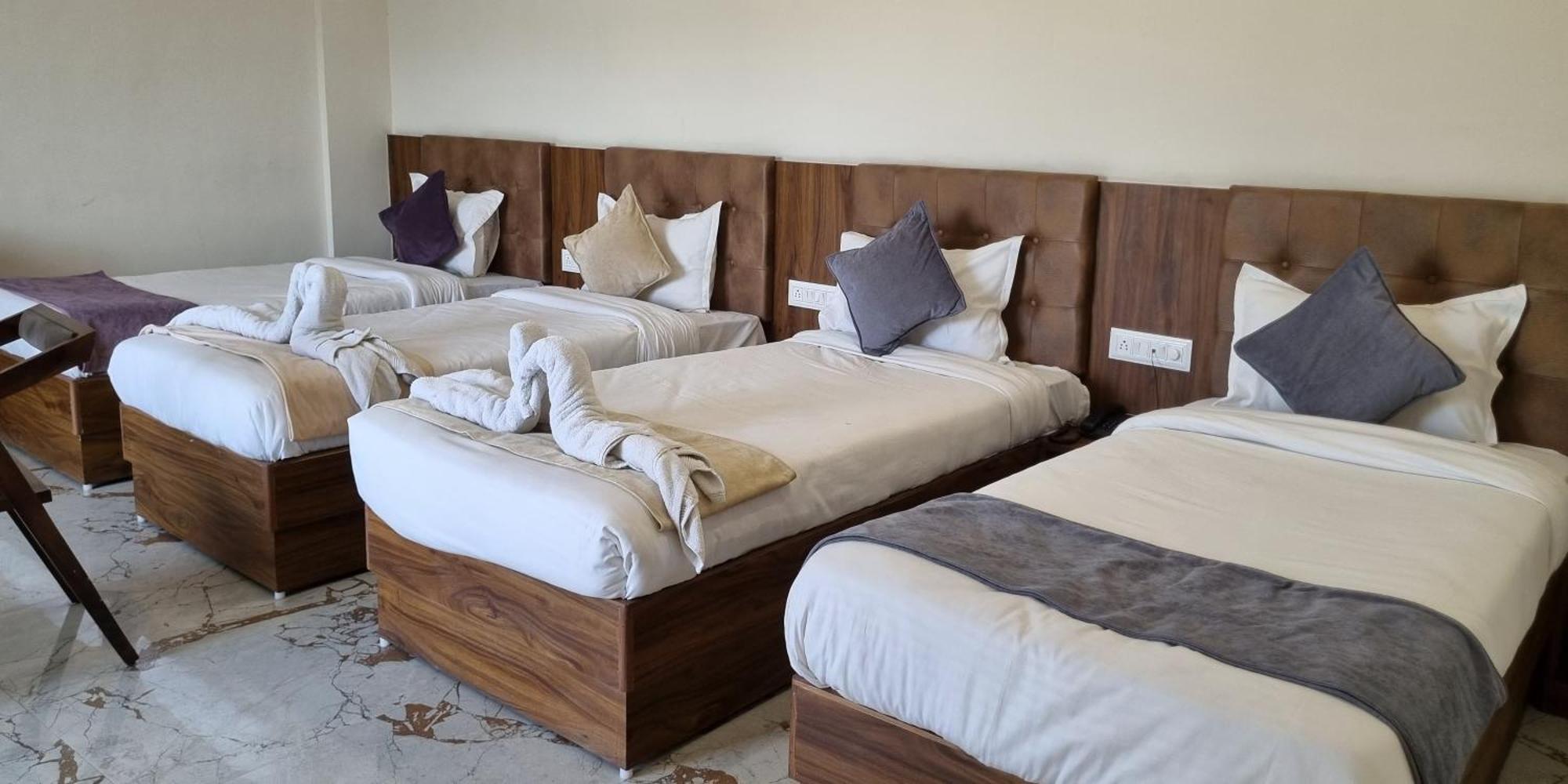 U Connect Near Rto Office, 3* Udaipur