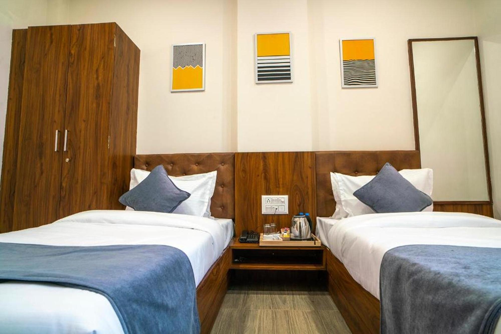 U Connect Near Rto Office, 3* Udaipur