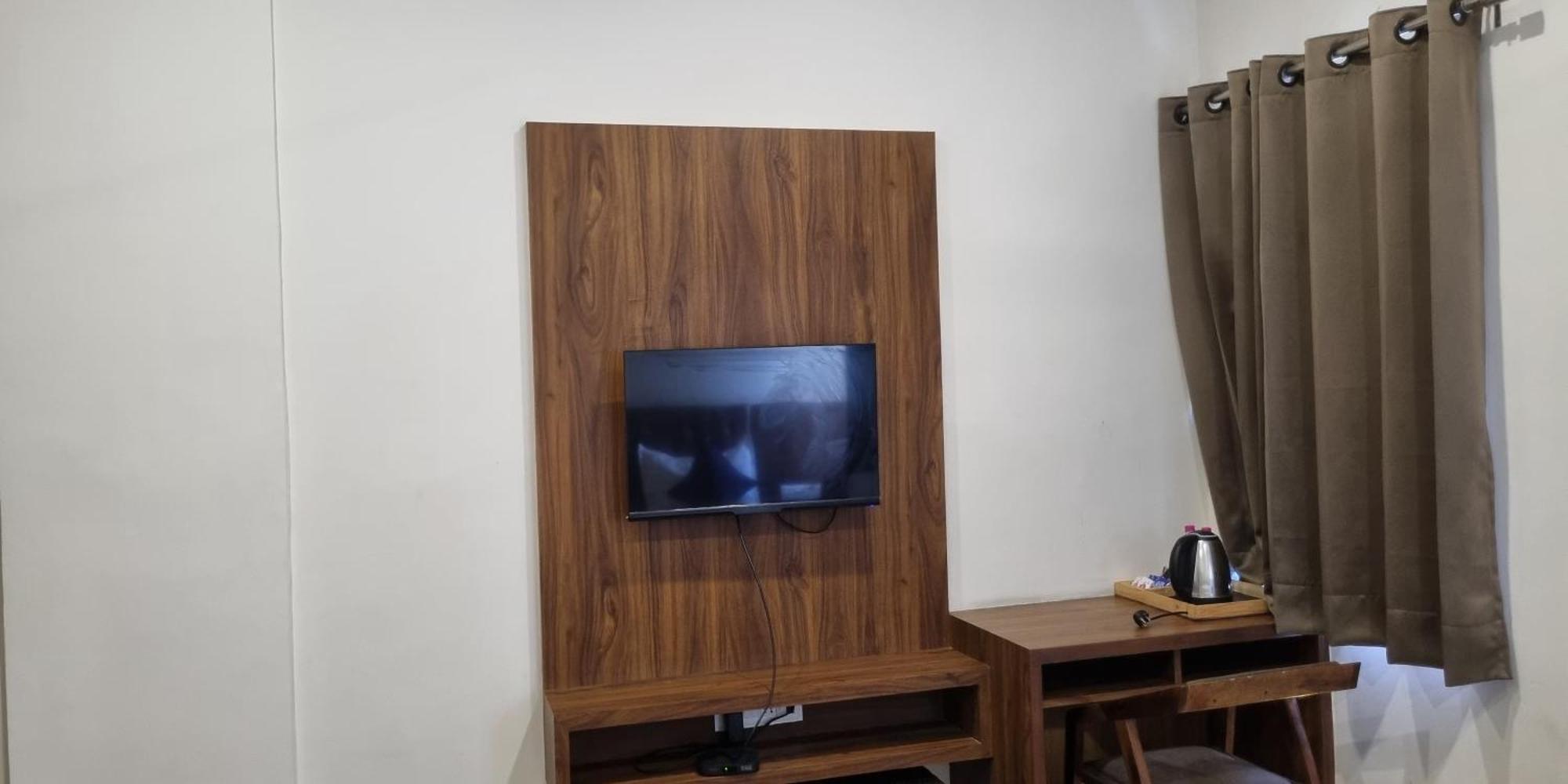 U Connect Near Rto Office, 3* Udaipur