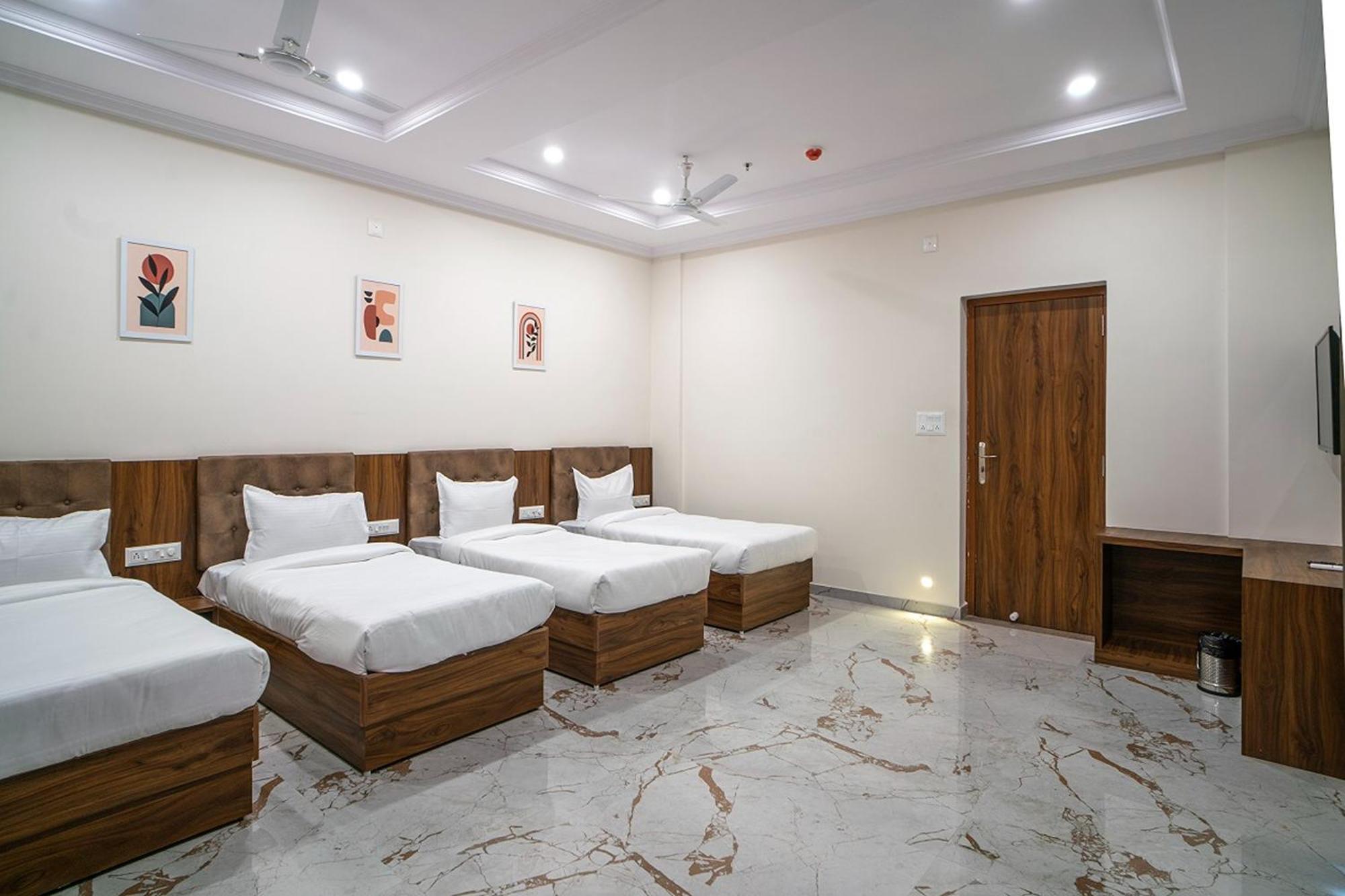 U Connect Near Rto Office, Hotel