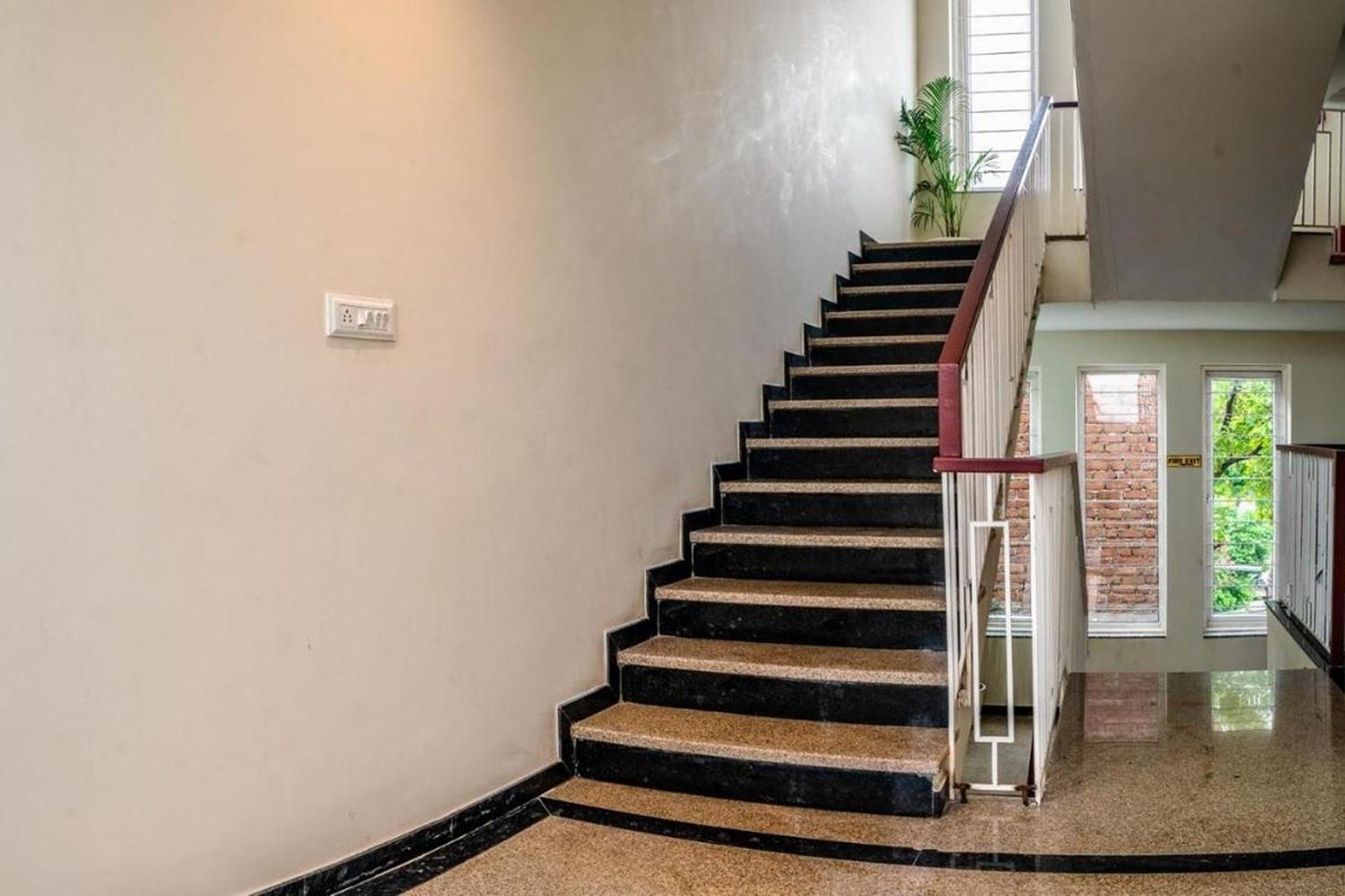 U Connect Near Rto Office, Hotel 3*