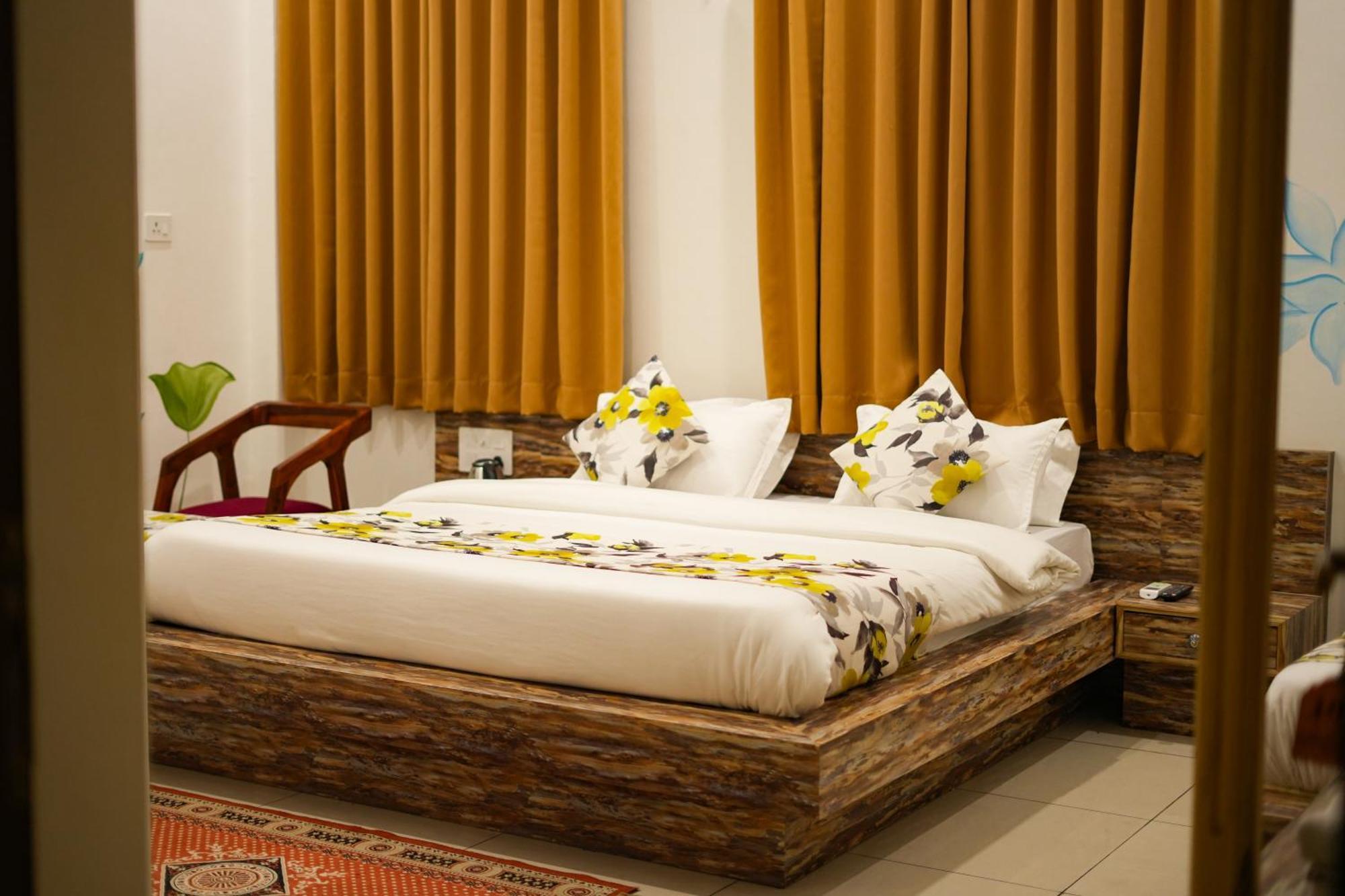 Petal Of Mewar - A Luxury Boutique