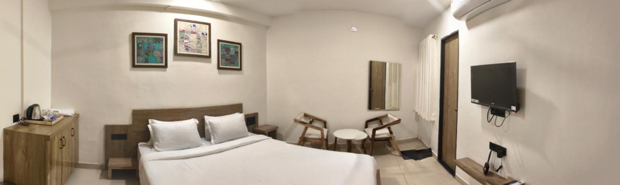 Vasudeva & Restaurant 4*
