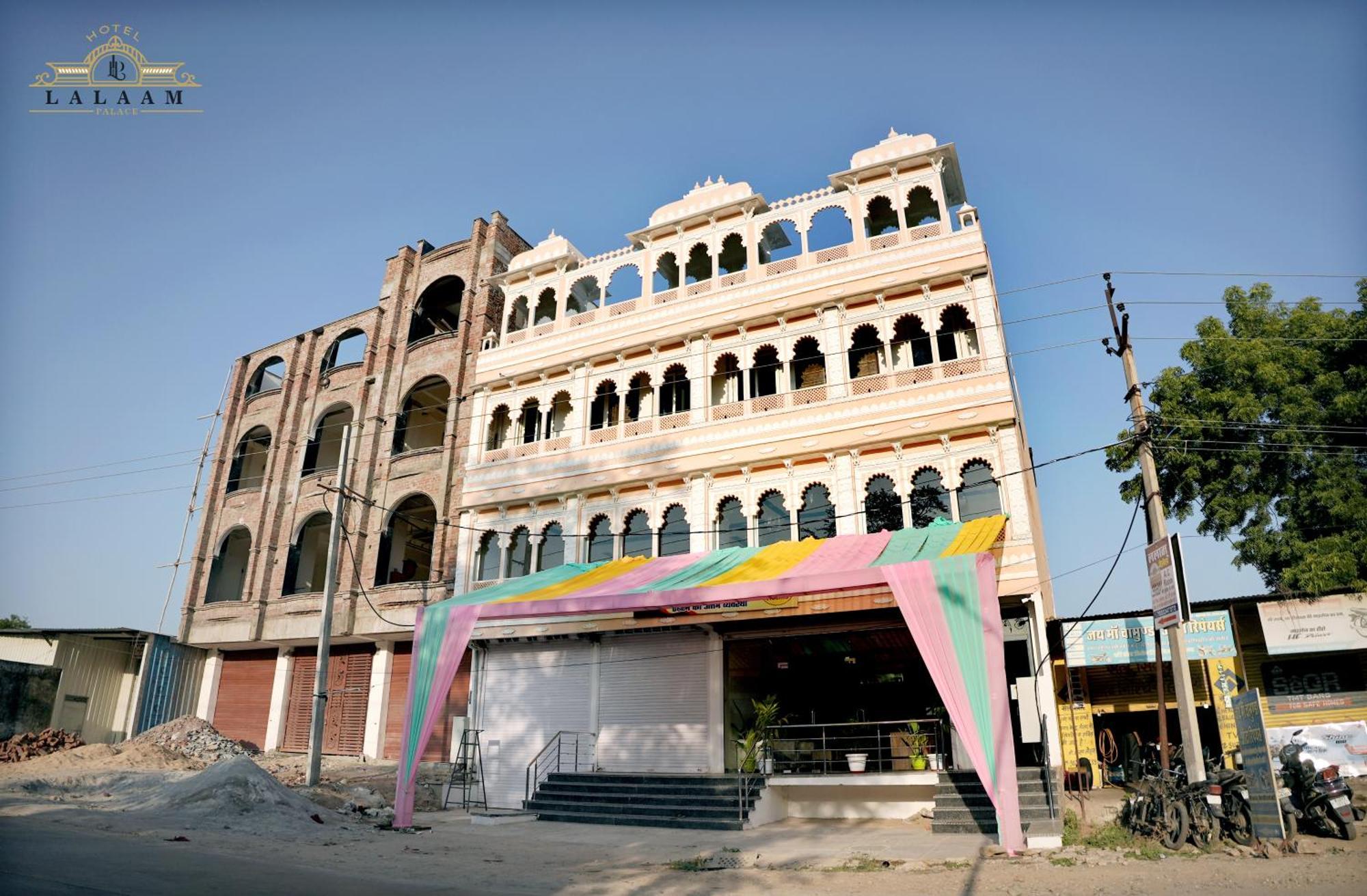 Lalaam Palace Hotel