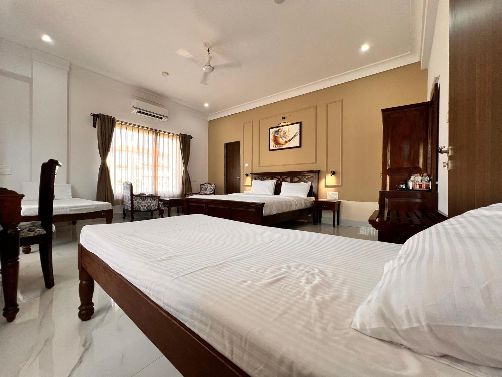 Revaas View Boutique 3*