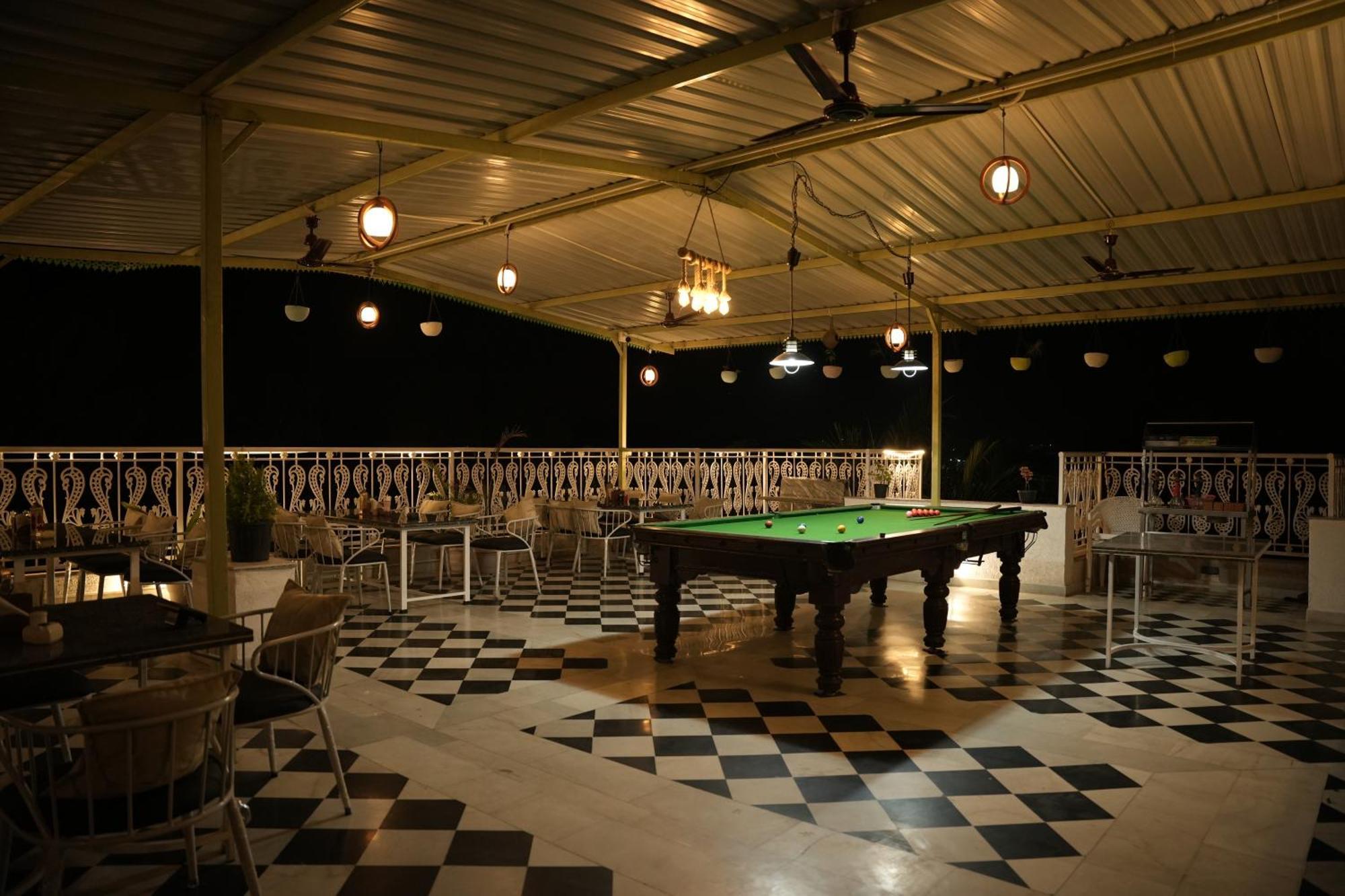 Karohi Hotel 3*