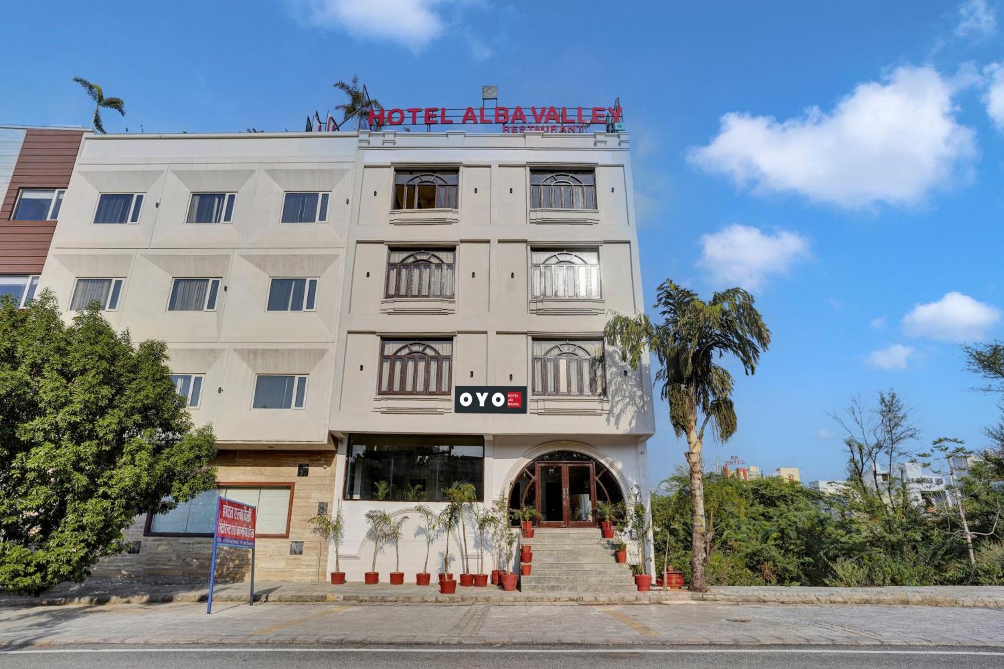 Hotel O Alba Valley 3*