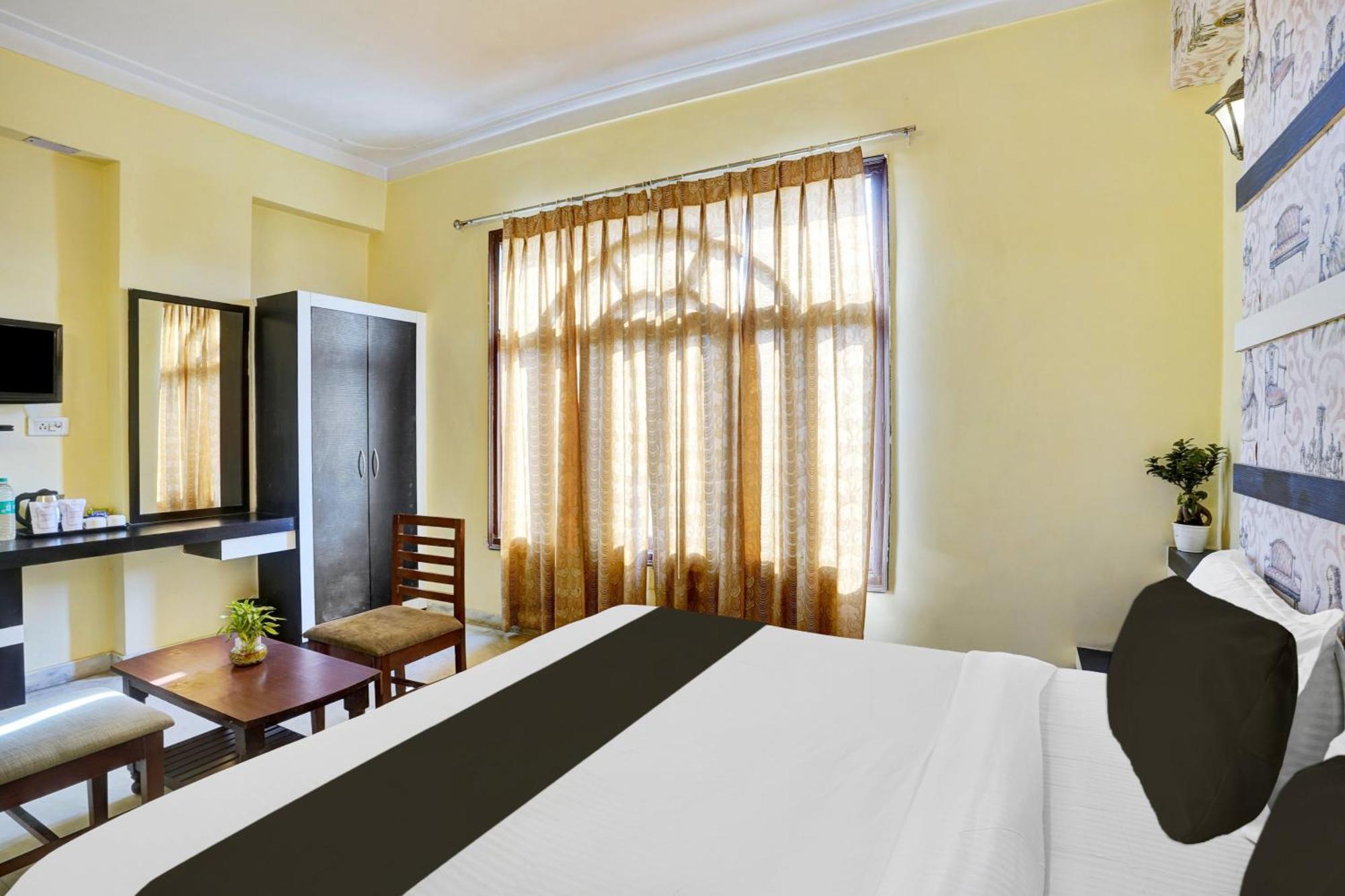 Hotel O Alba Valley