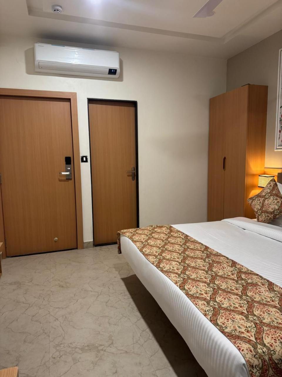 Aura By Arihant Hotel Udaipur