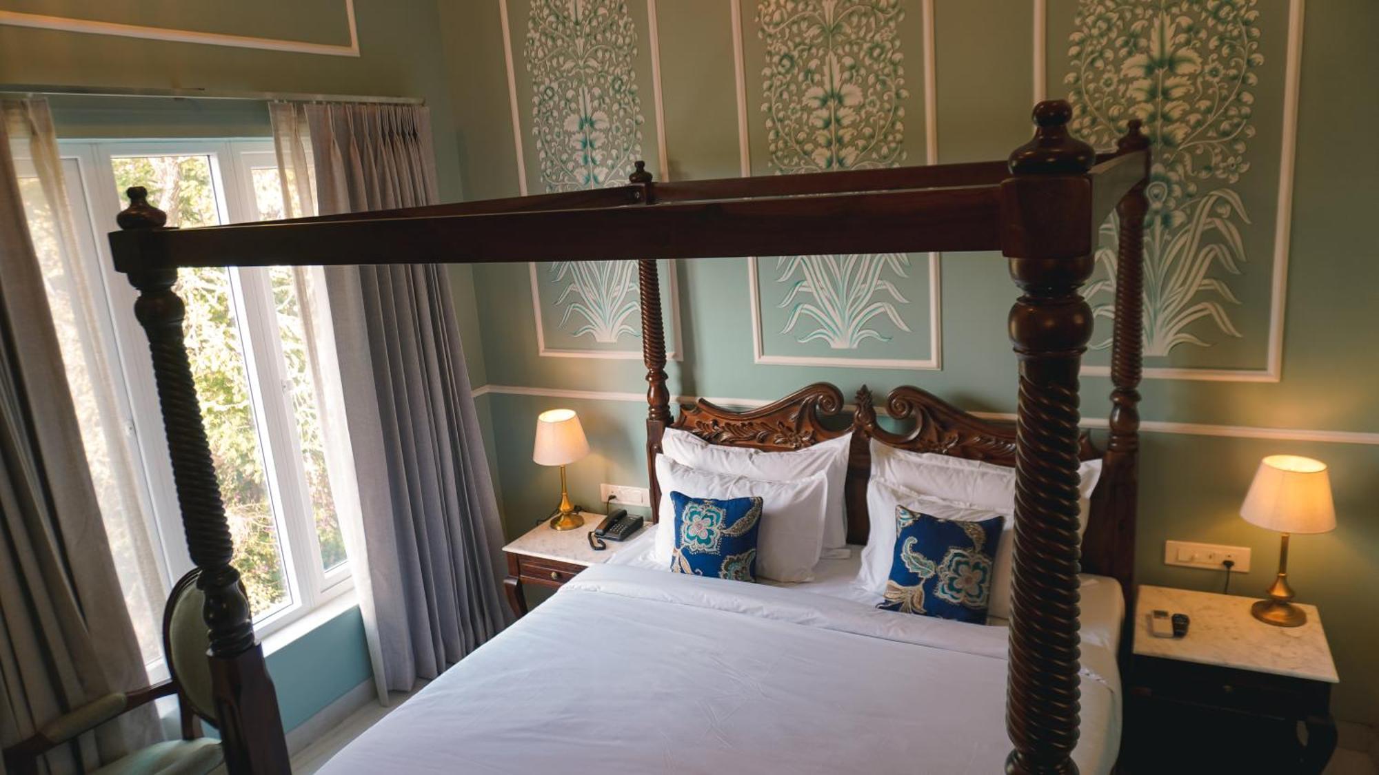Hotel Naren 4*