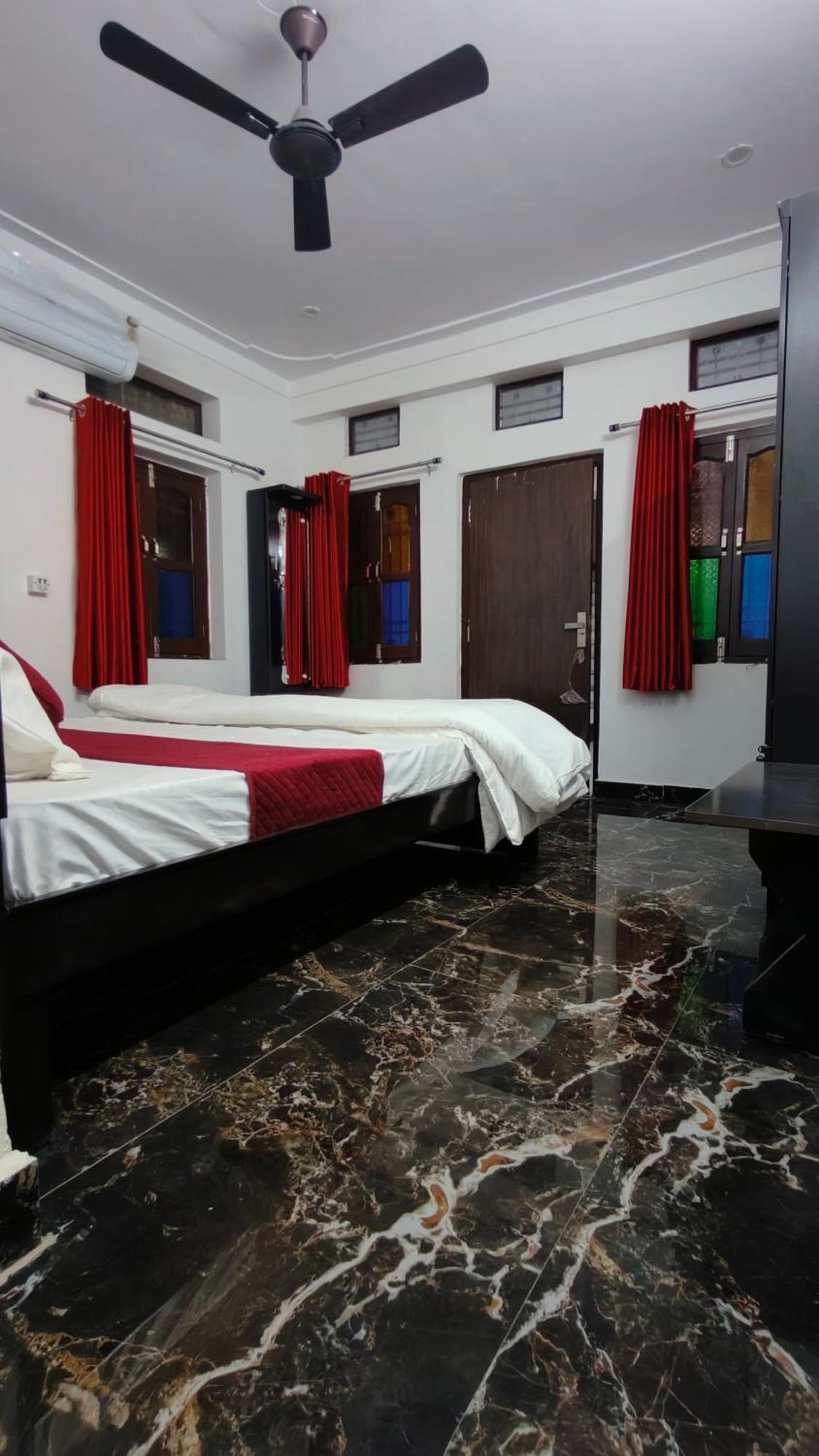 Shri Daulat Hotel Udaipur