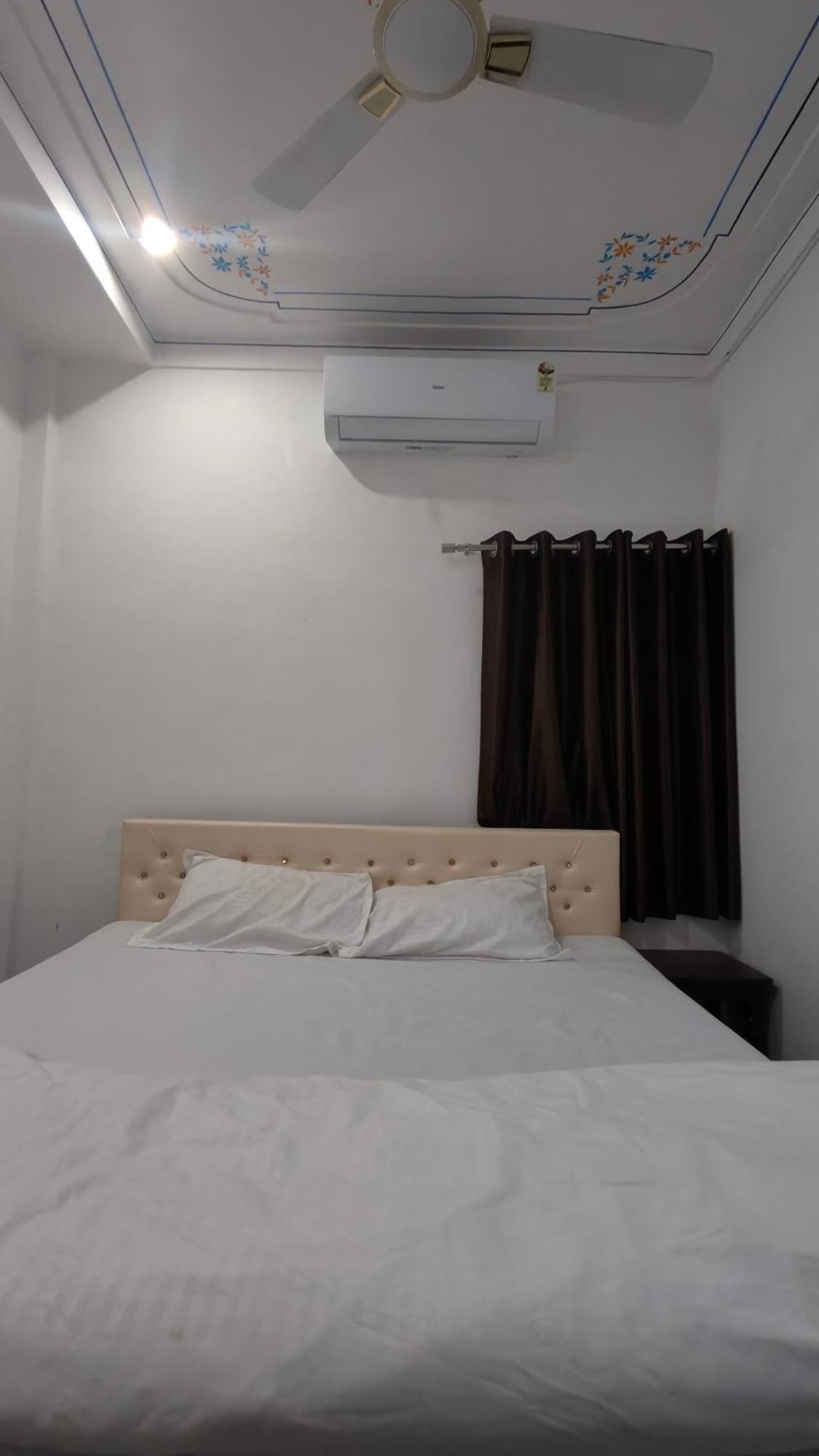Shri Daulat Hotel Udaipur