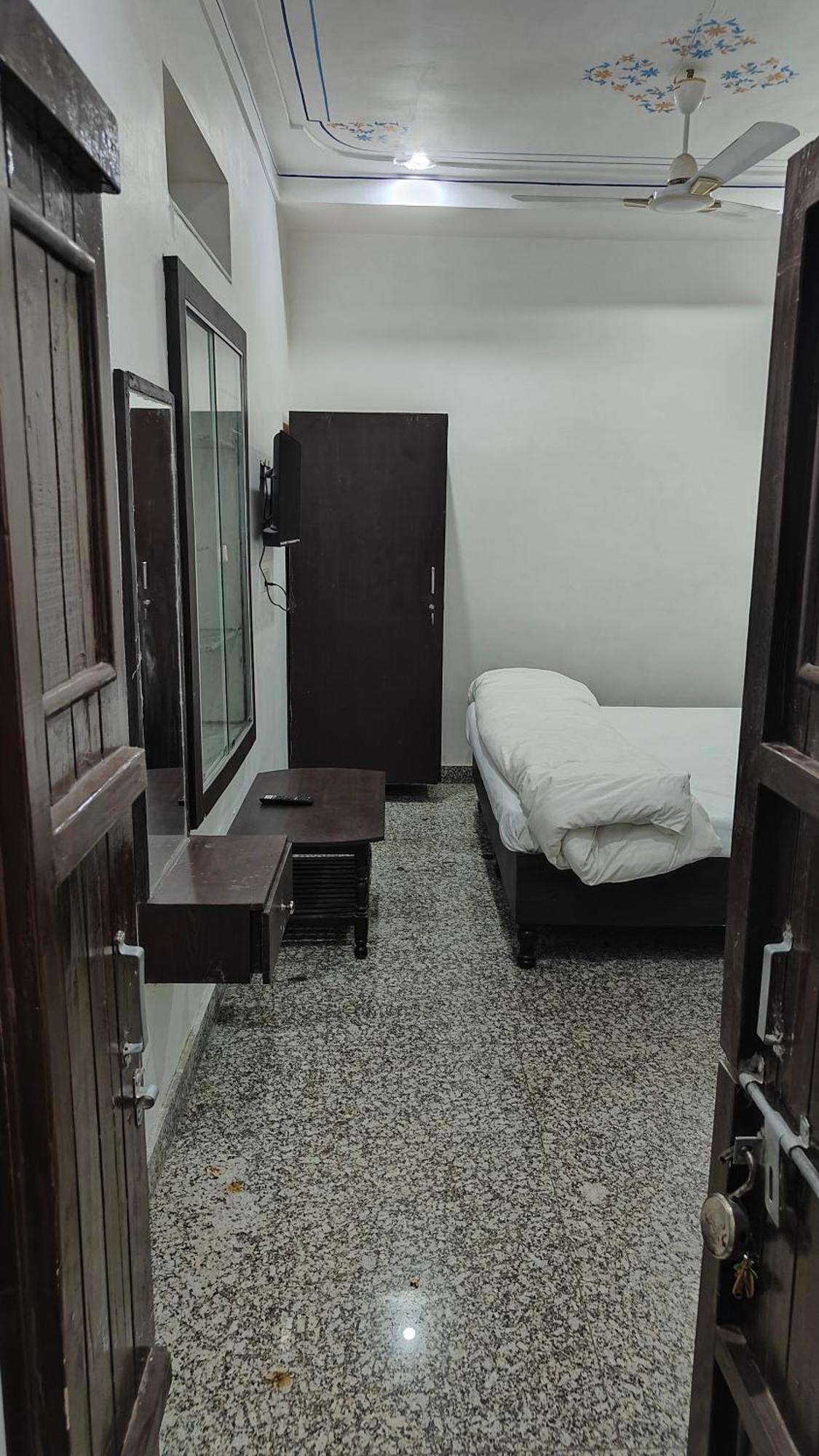 Hotel Shri Daulat Udaipur