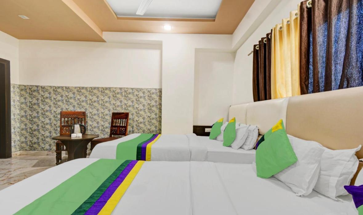 Mangal Residency Rooftop Pool Hotel
