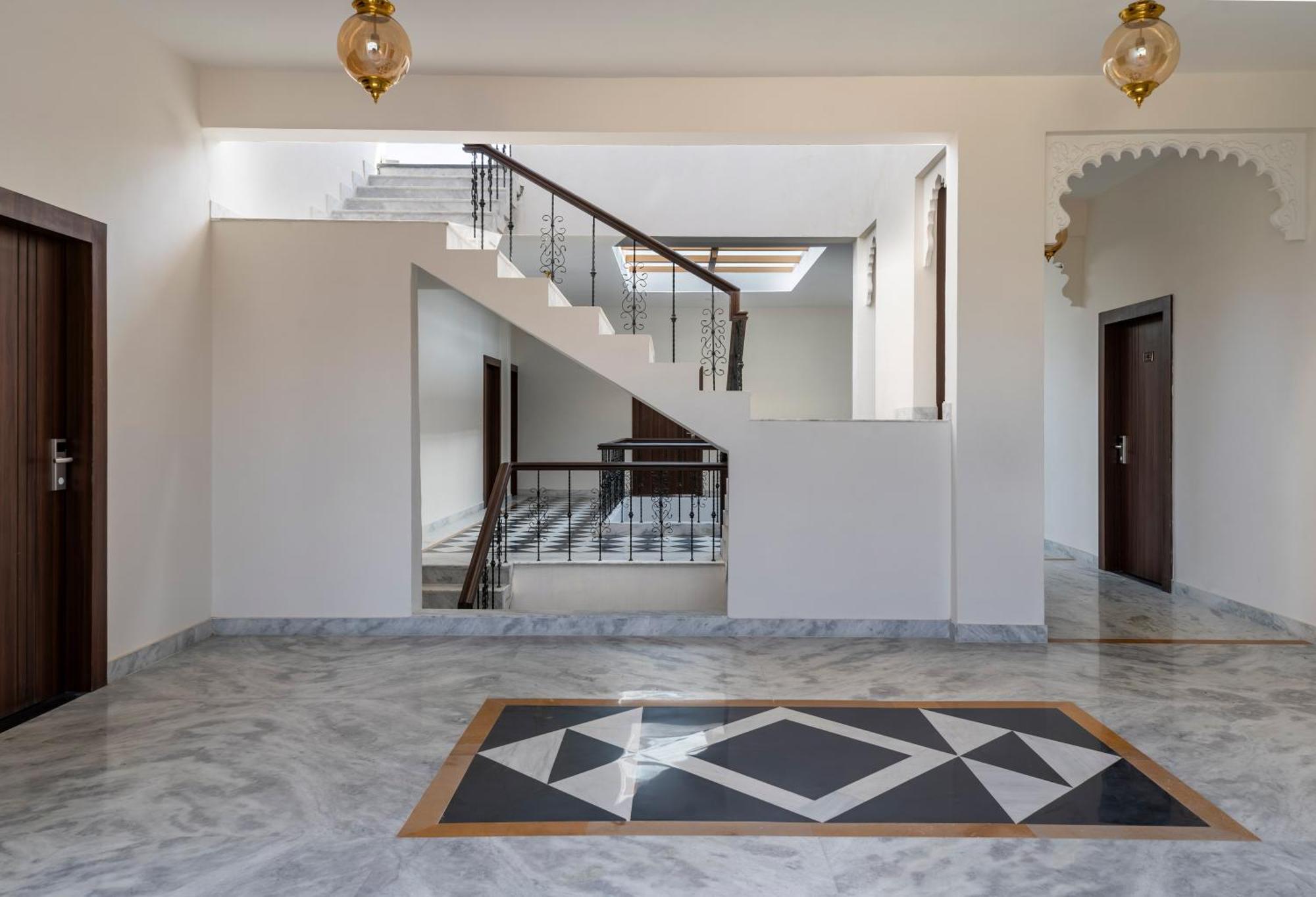 The Royal Courtyard 3* Udaipur