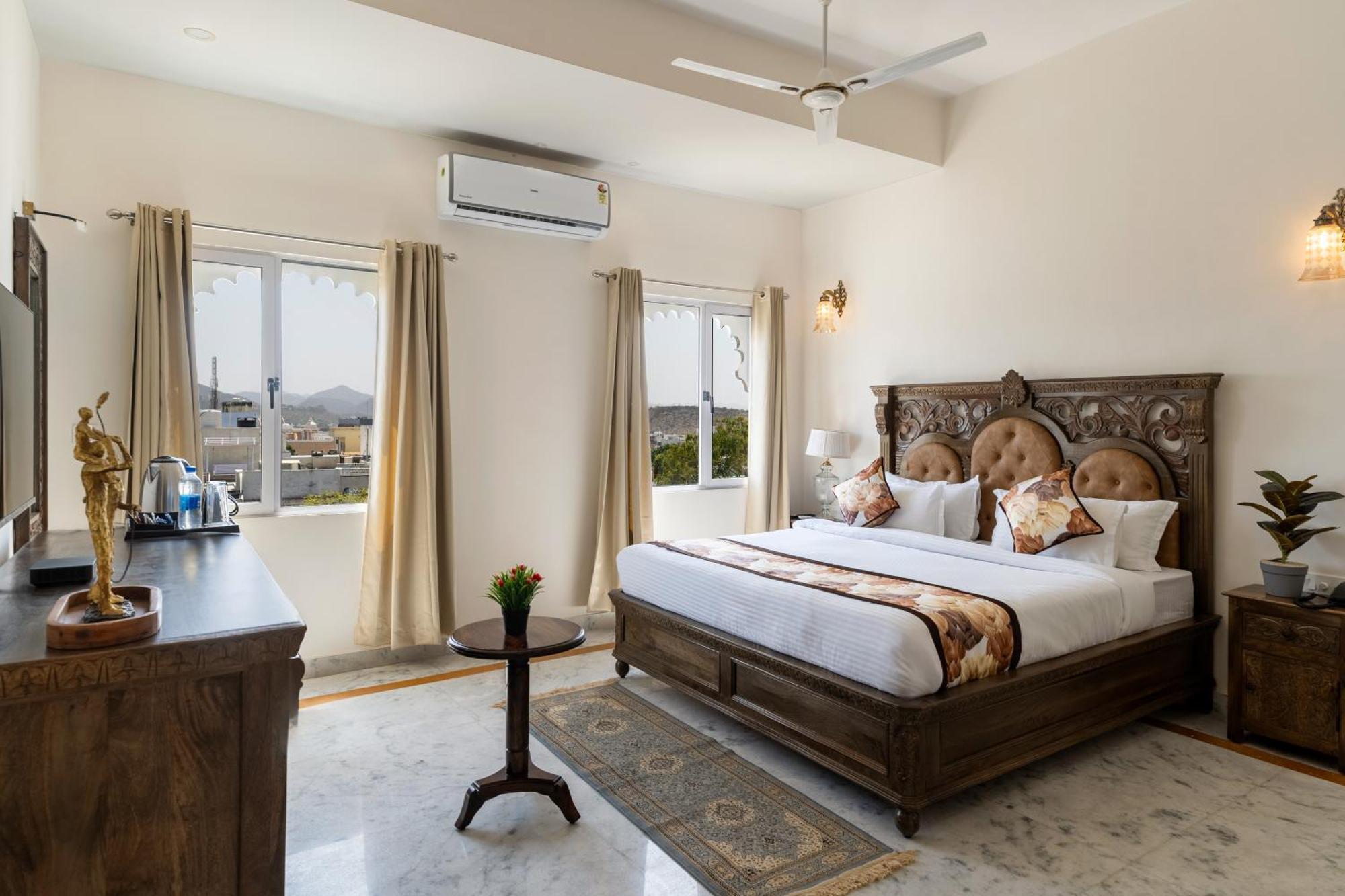Hotel The Royal Courtyard 3*