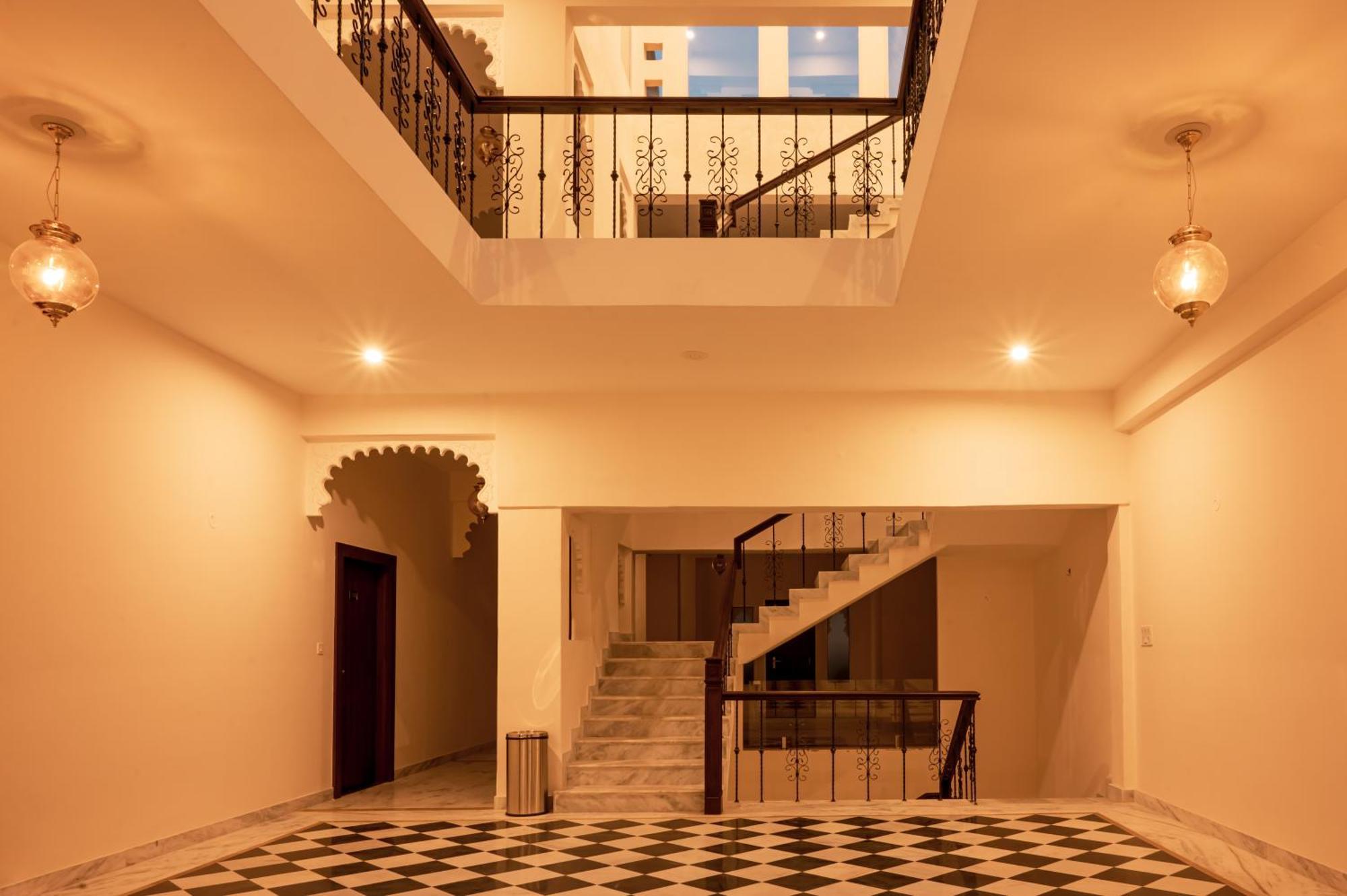 The Royal Courtyard 3* Udaipur