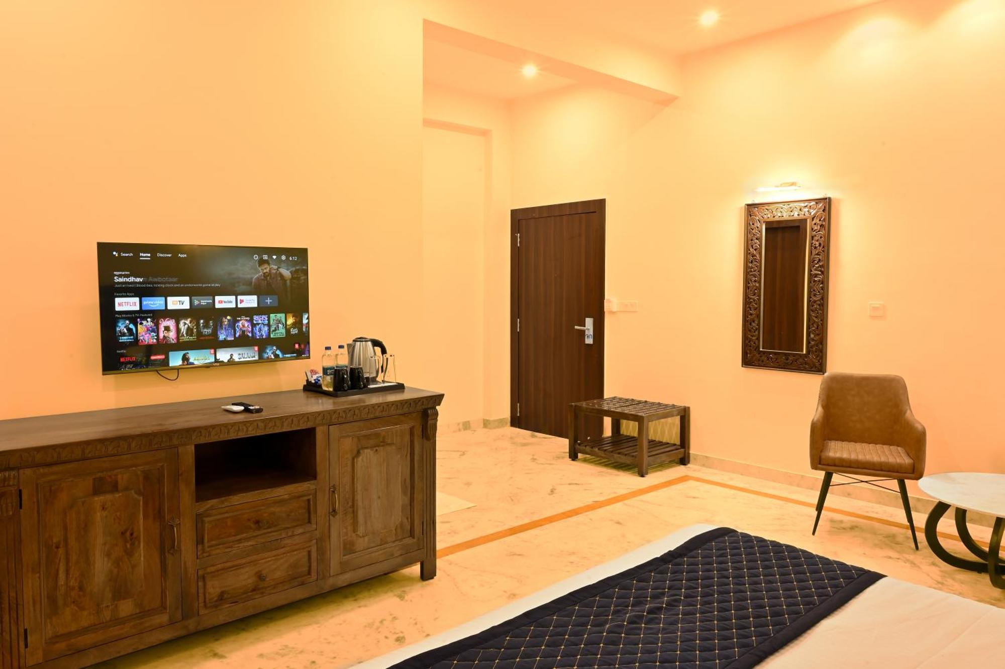 Hotel The Royal Courtyard Udaipur