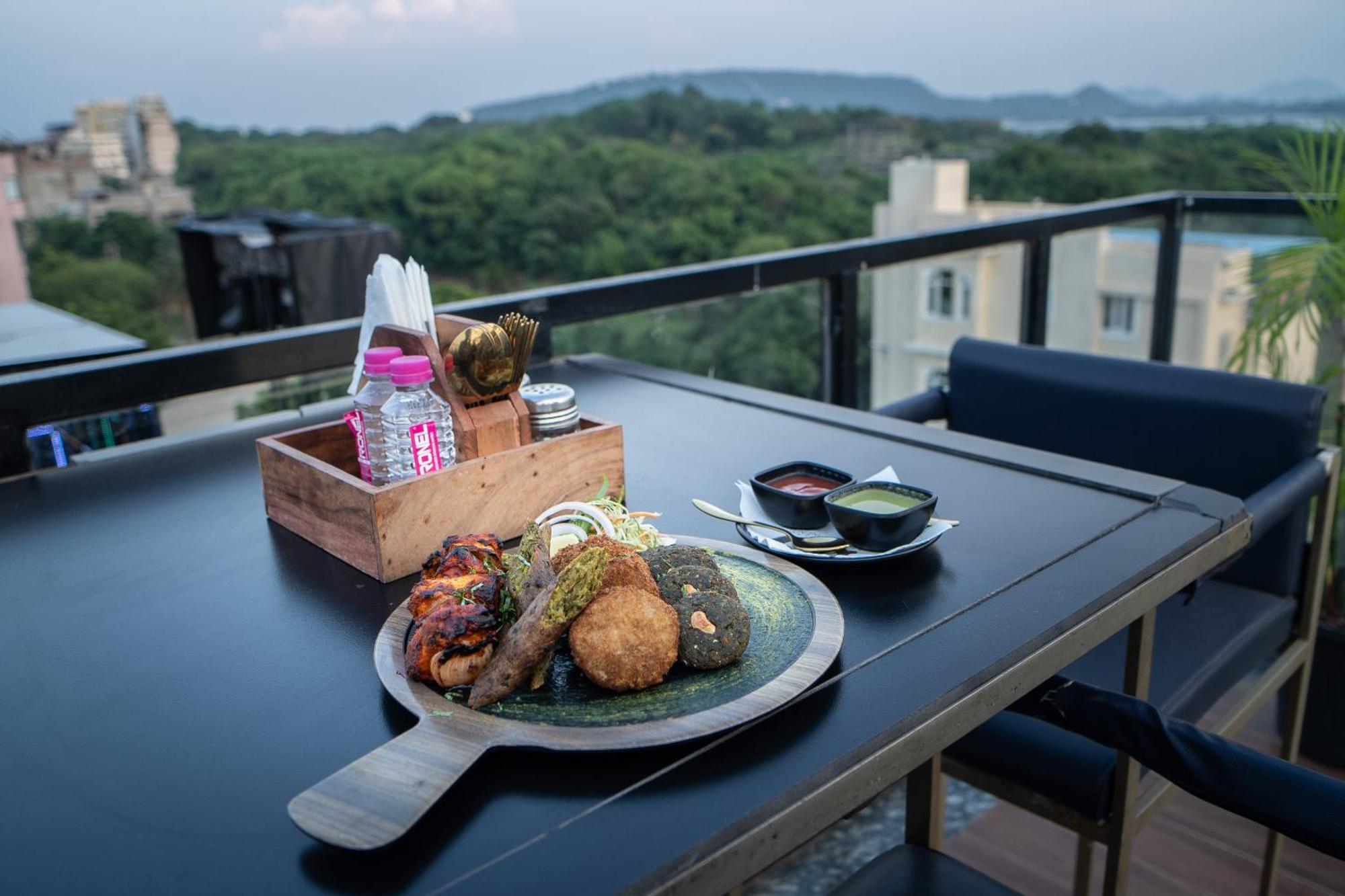 The Courtyard - Beyond Bar & Club