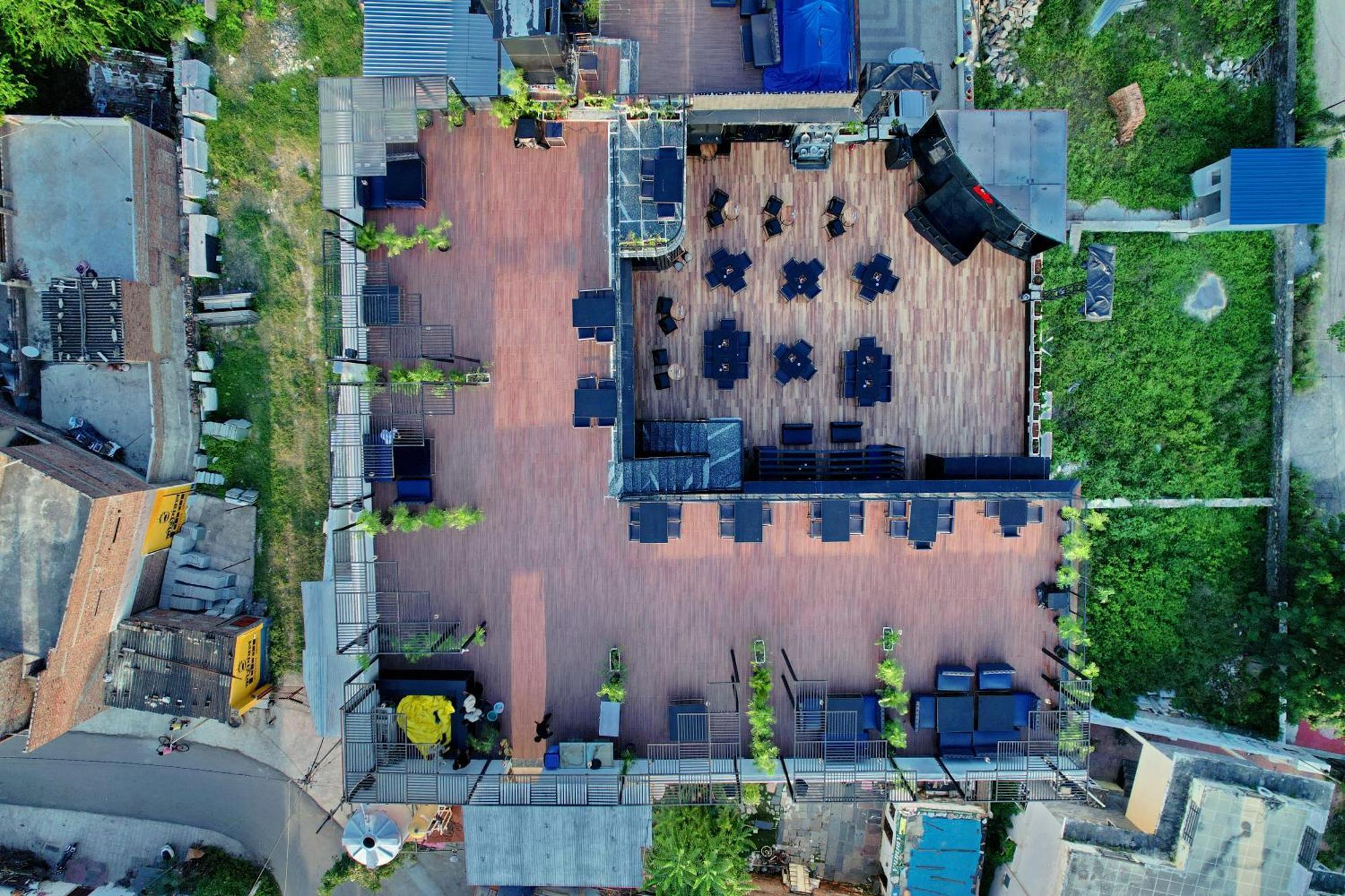 Hotel The Courtyard - Beyond Bar & Club 4*