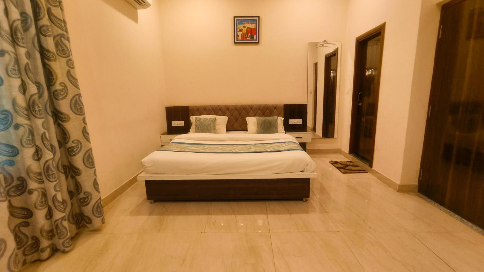 Jagat Near Fatehsagar Udaipur