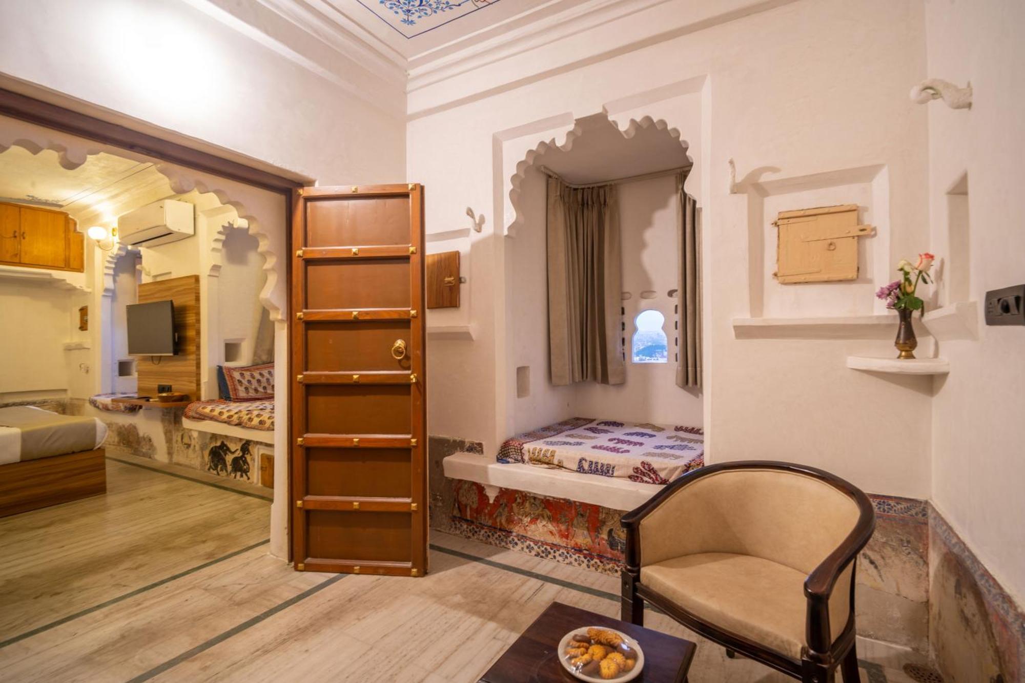 Amoraya Hotel