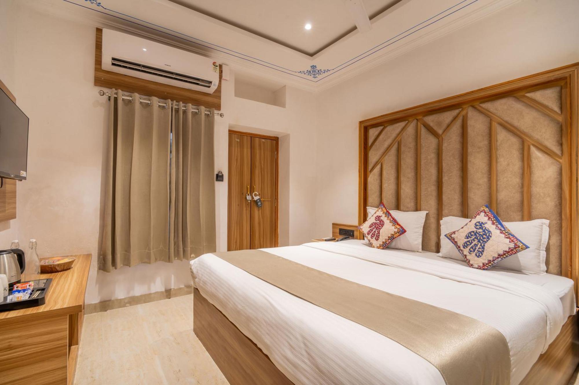 Hotel Amoraya Udaipur