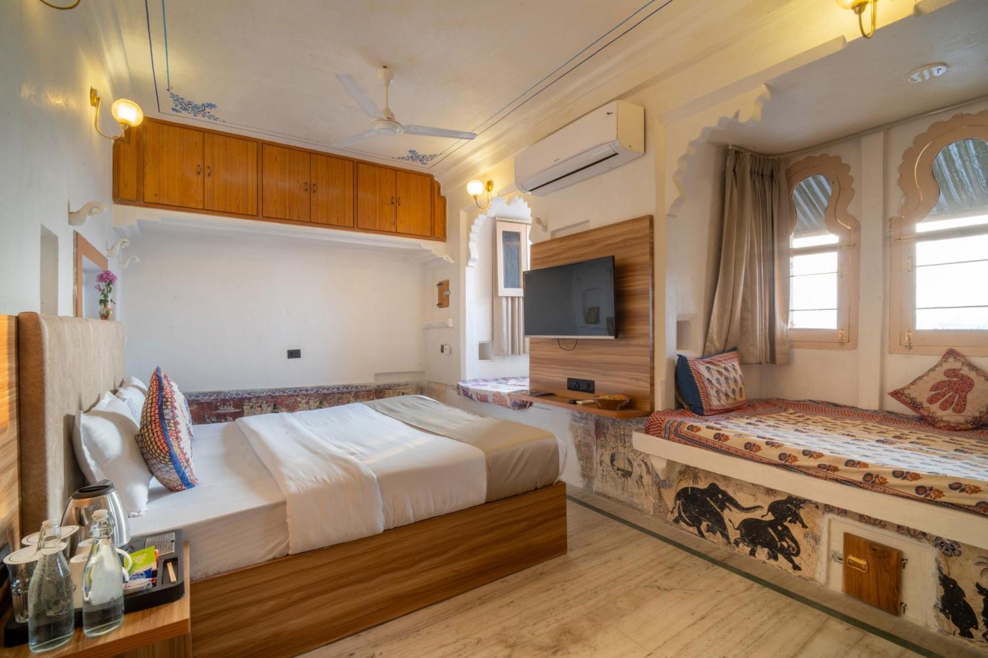 Amoraya Hotel