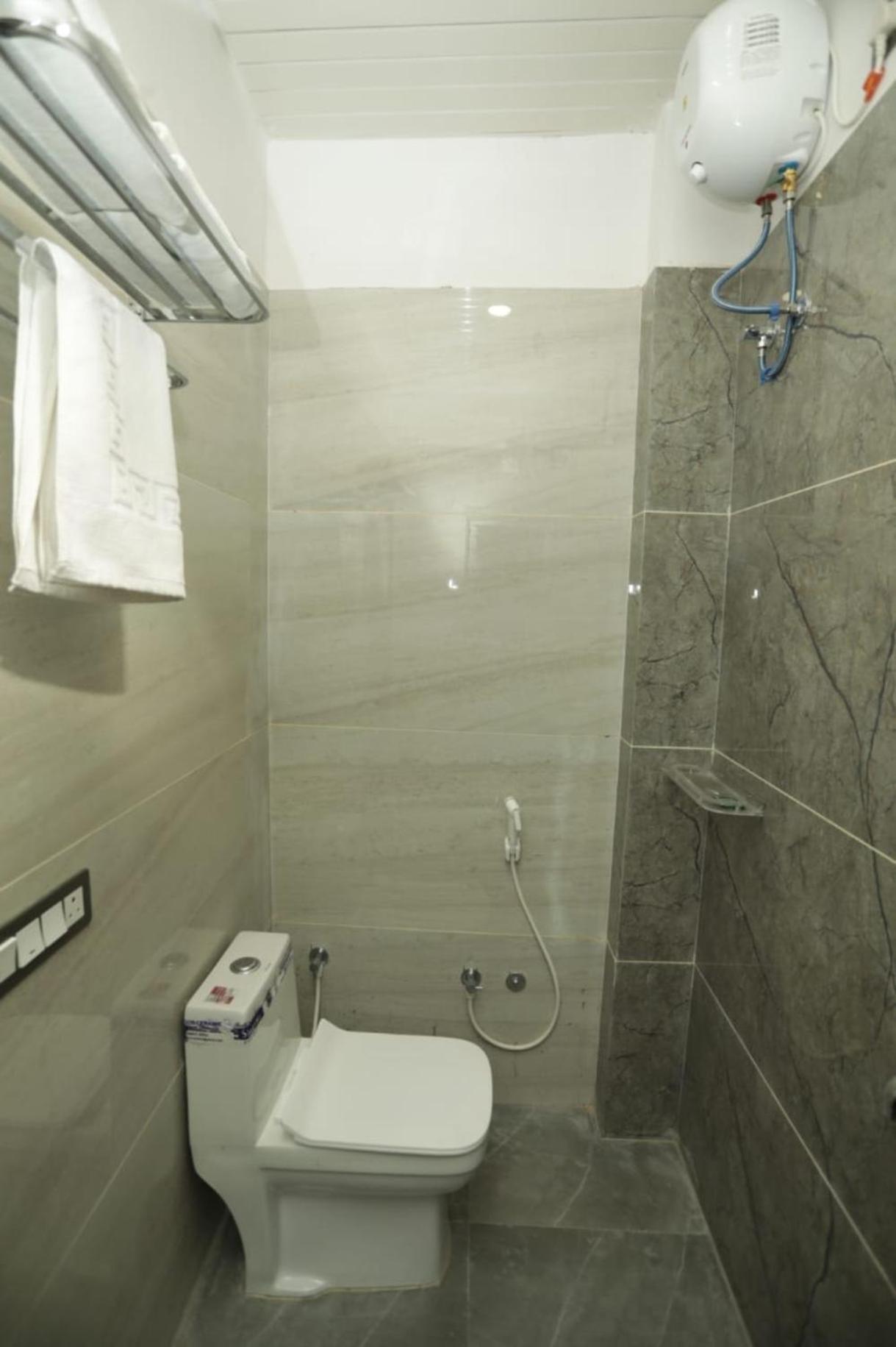 Rajmoti & Restro Hotel Udaipur