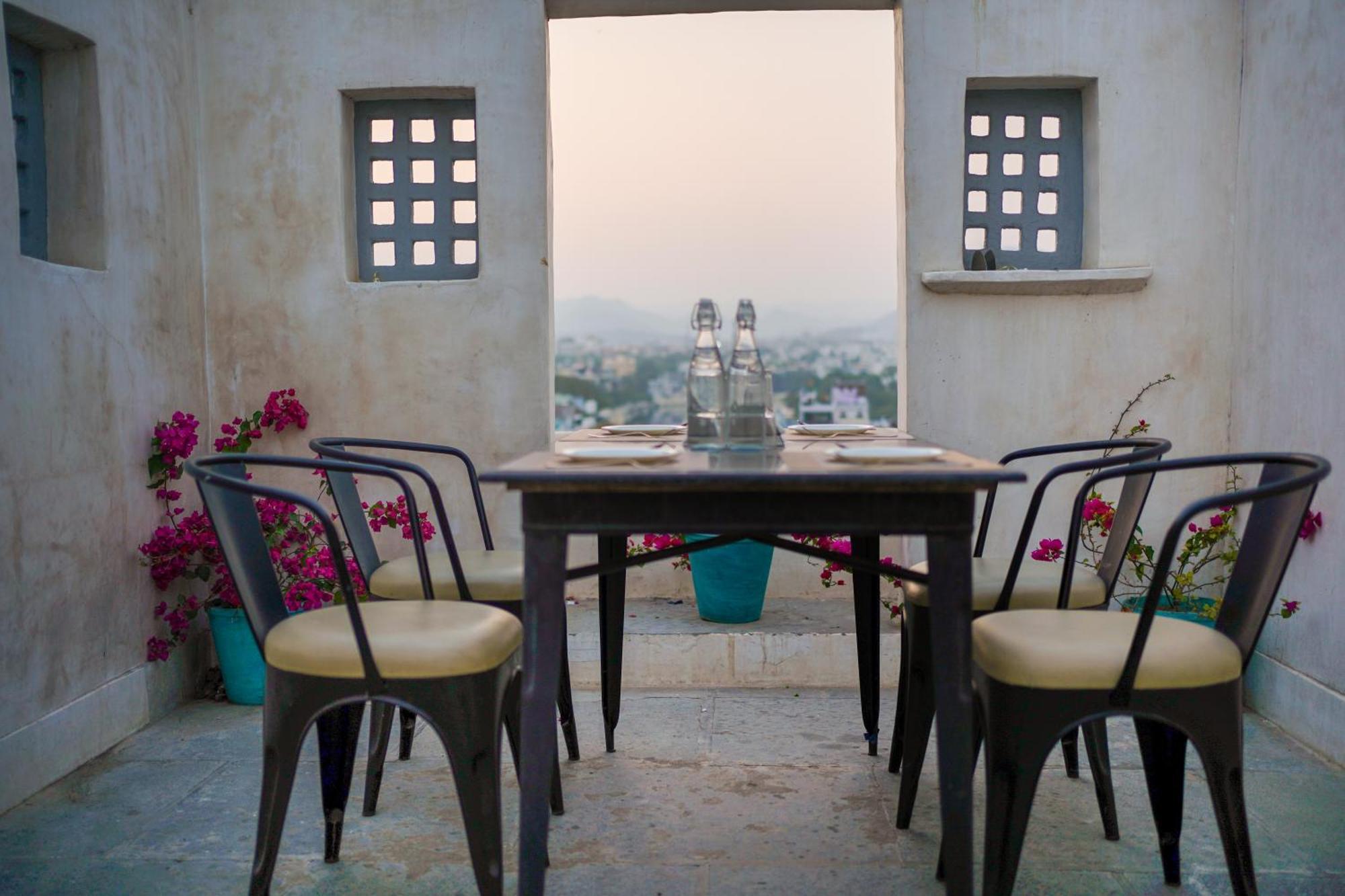 Hotel Amoraya Udaipur