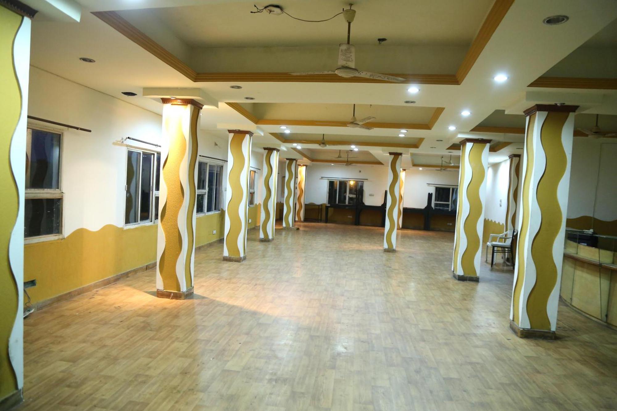 Hotel Krishna Palace Hotel