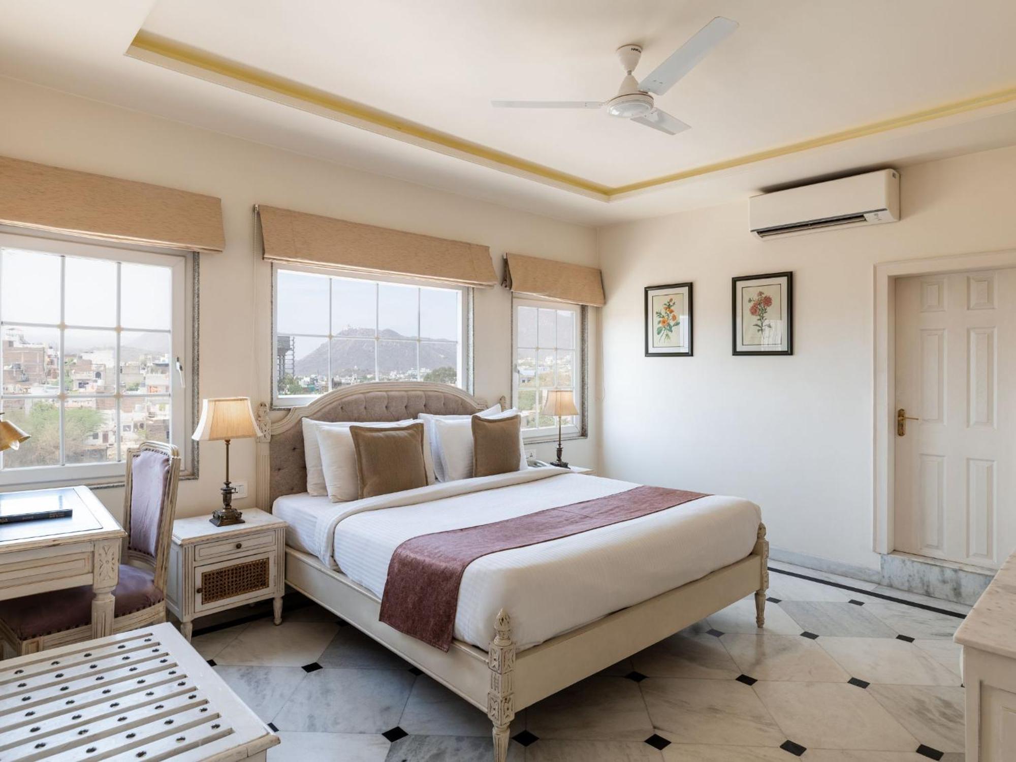 Hotel Moustache Select 3*