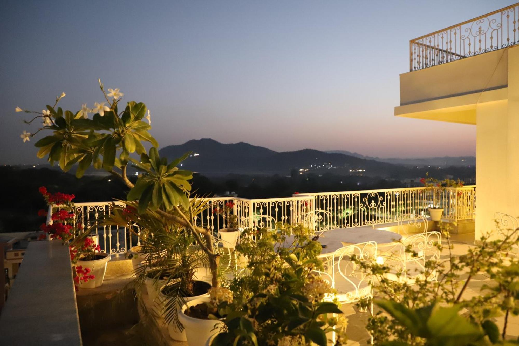 Hotel Moustache Select 3*