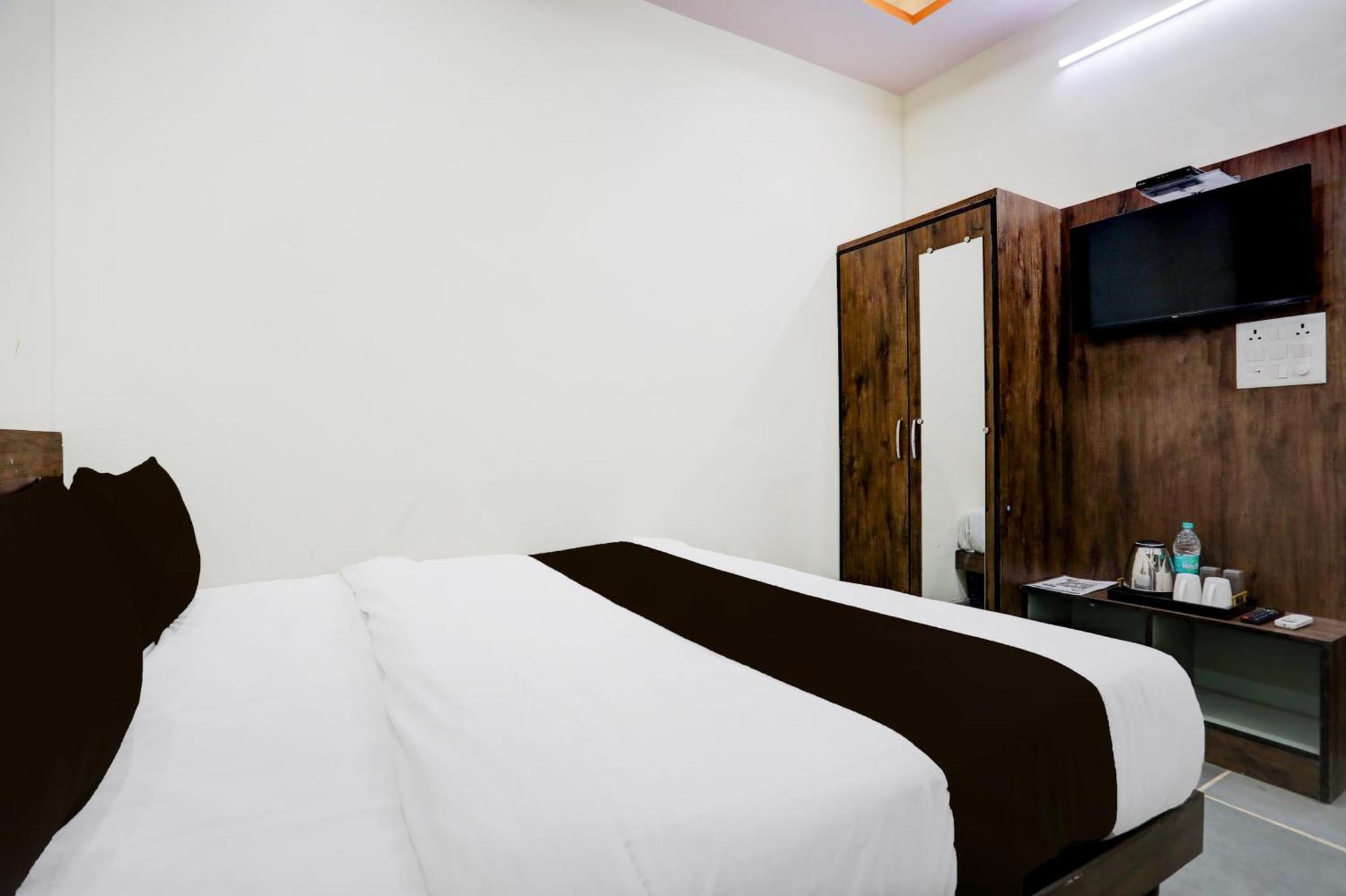 Hotel O Sector 6 Hiran Magri 4*