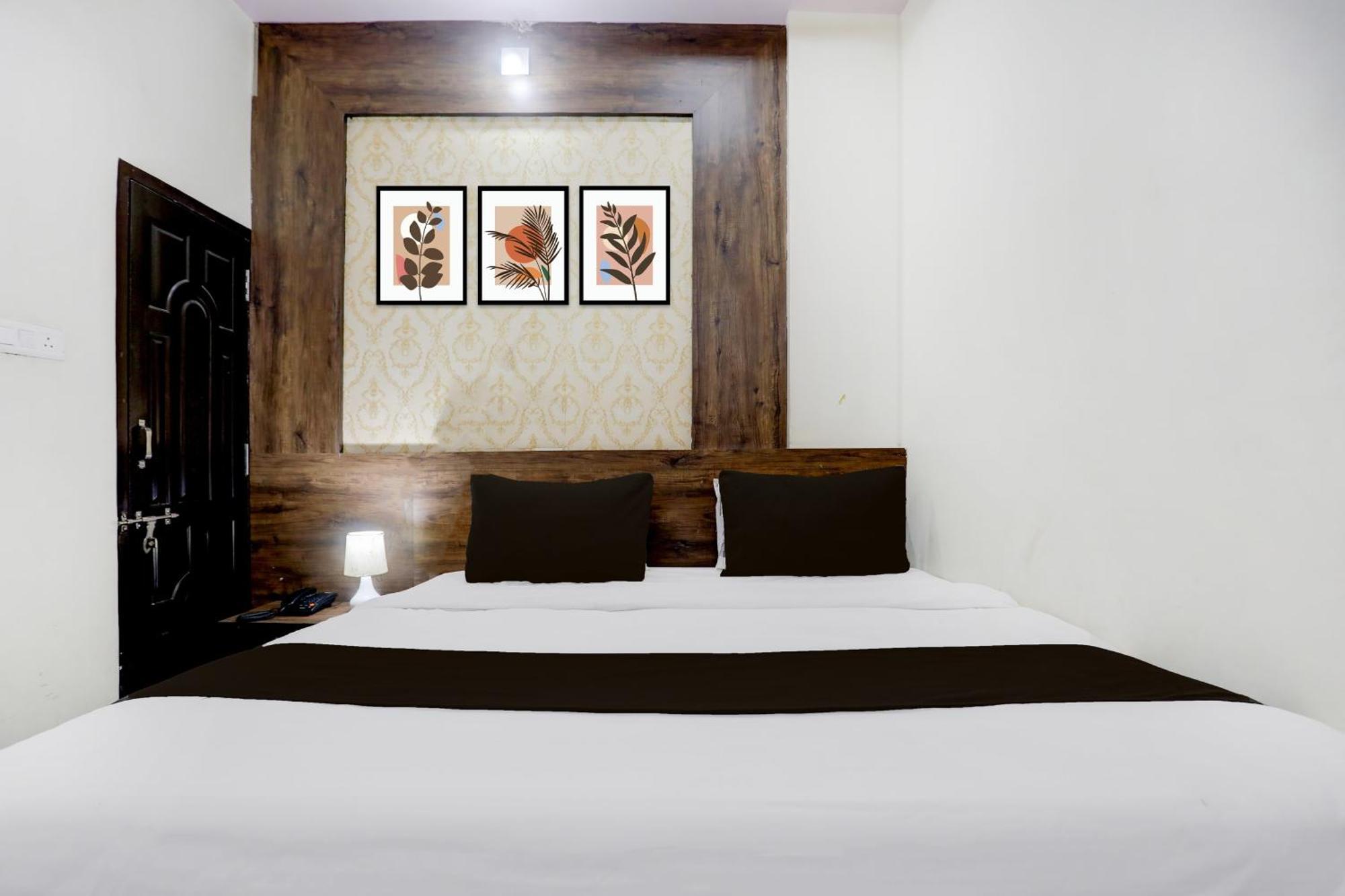O Sector 6 Hiran Magri Hotel Udaipur