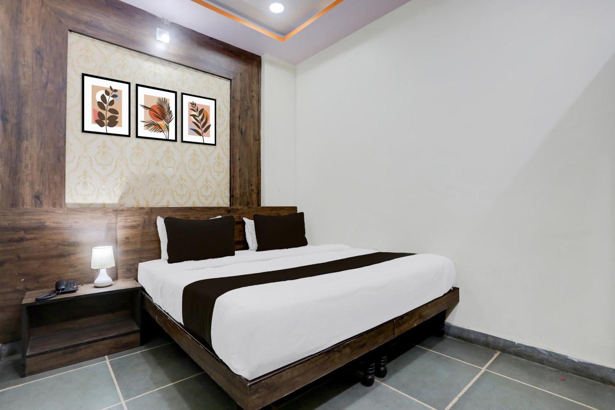 Hotel O Sector 6 Hiran Magri 4*