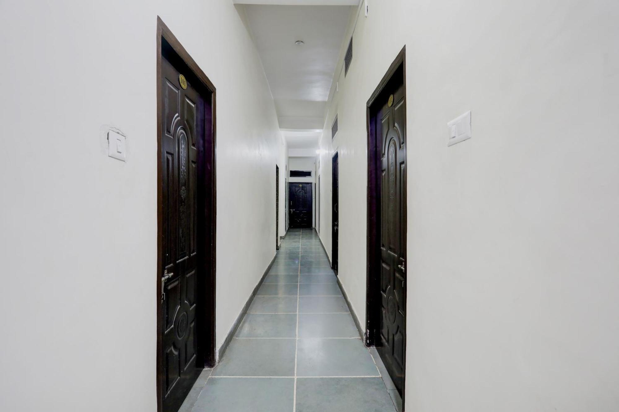 O Sector 6 Hiran Magri Hotel Udaipur