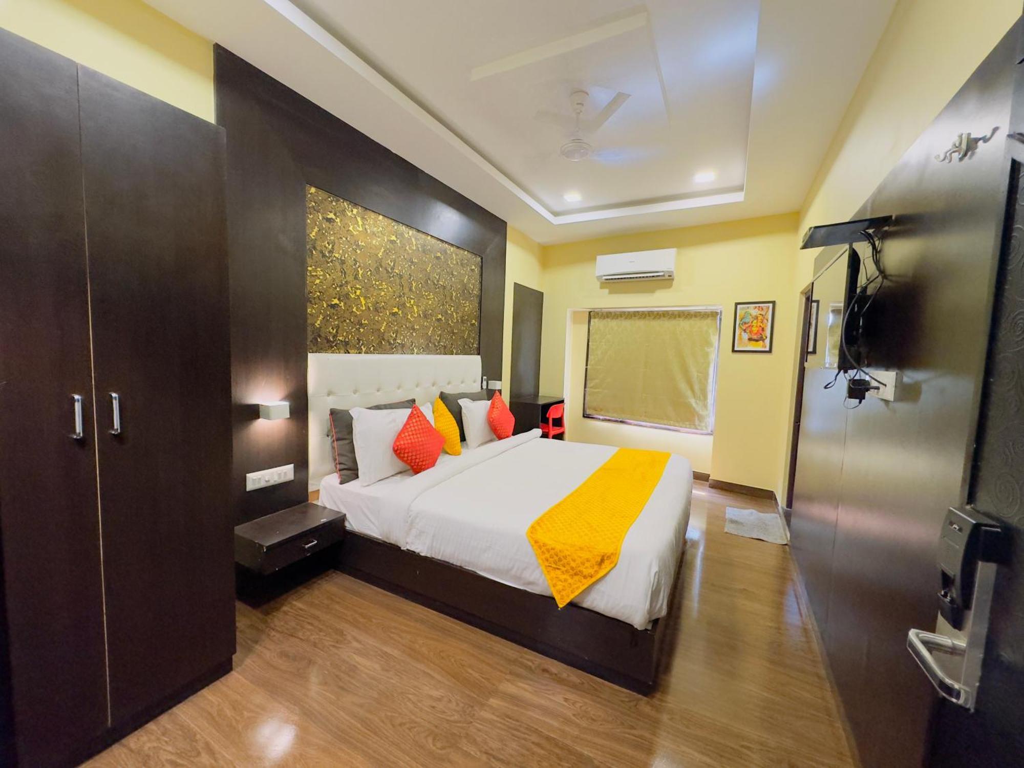 Hotel Bhagwat - Economy In With Swimmimg Pool Udaipur