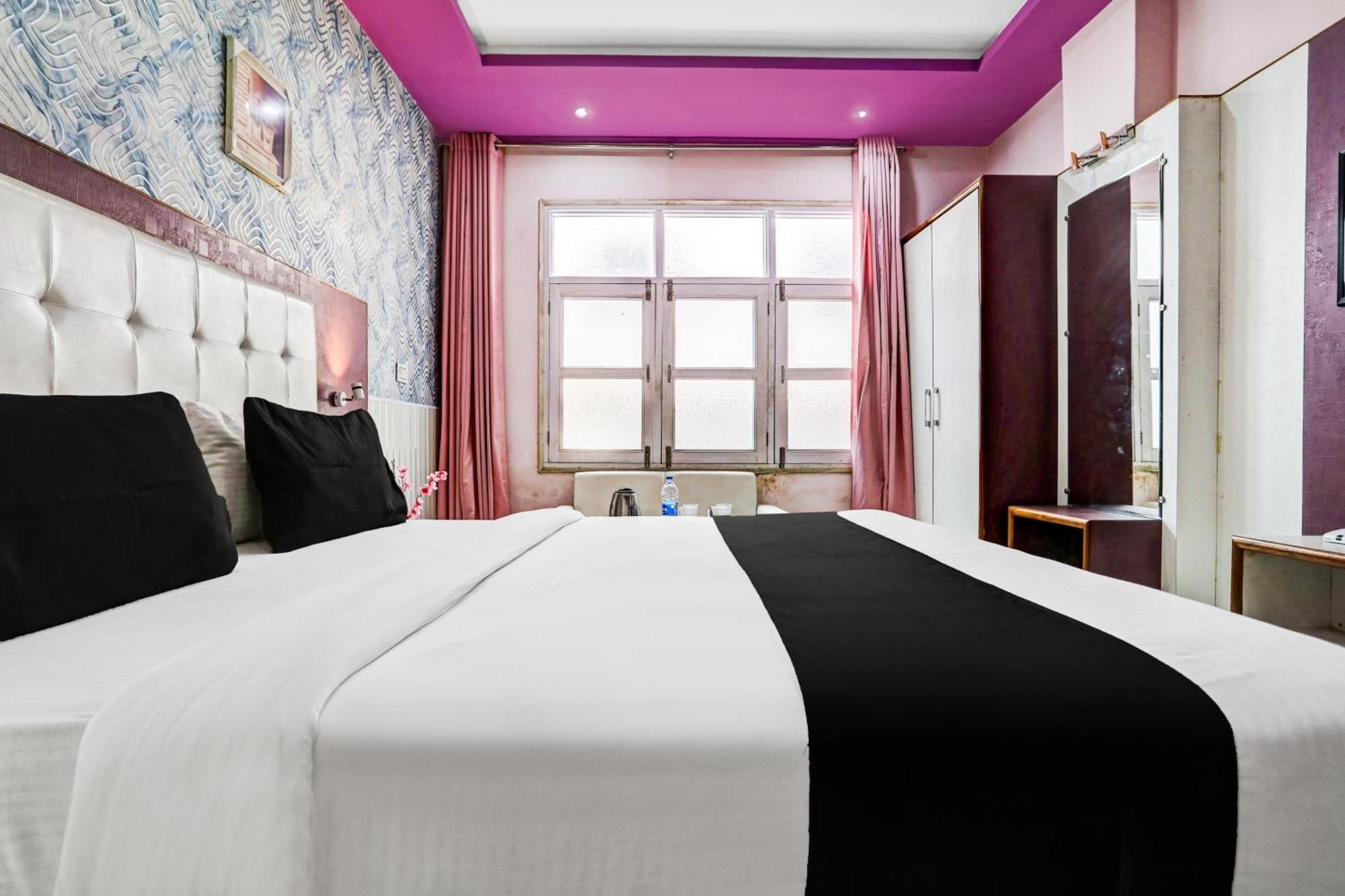 Hotel Collection O Sandal Udaipur