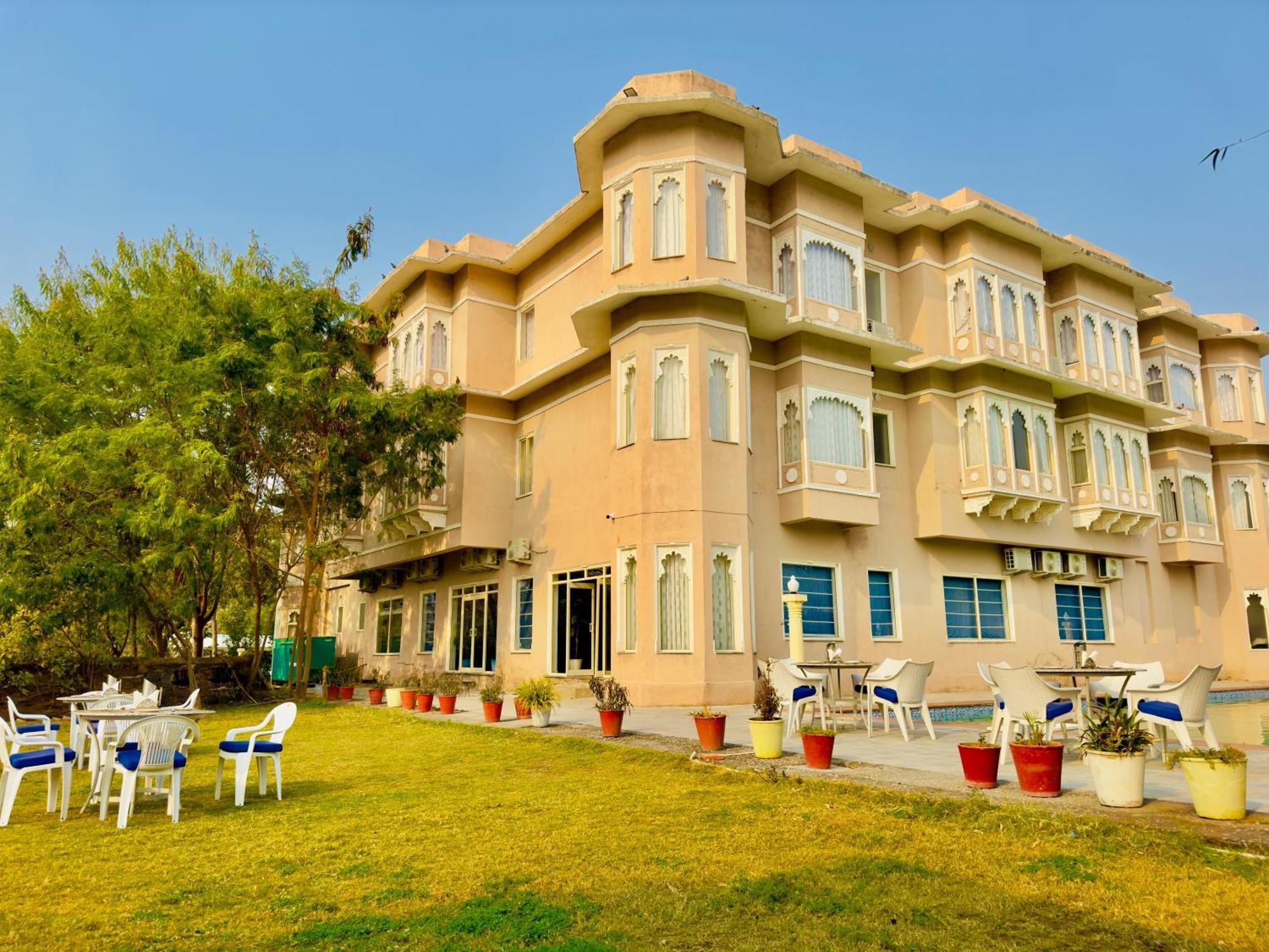 Jag Aravali By Naina Staycation - For Corporate Events - Family Parties - Mice Hotel 4*