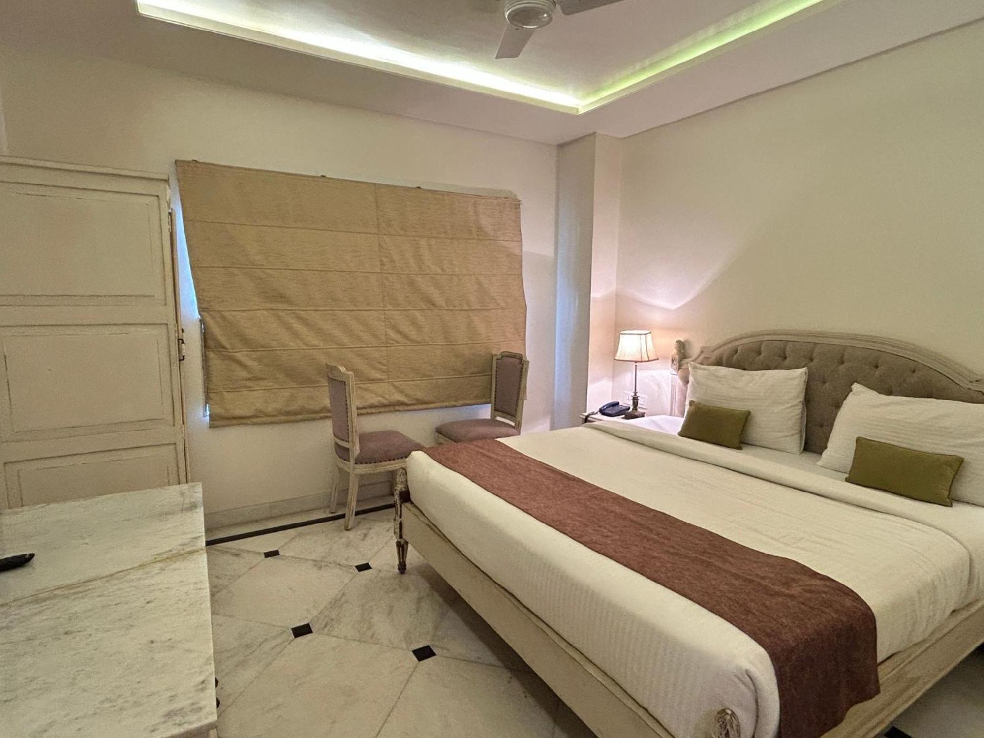 Moustache Select 3* Udaipur